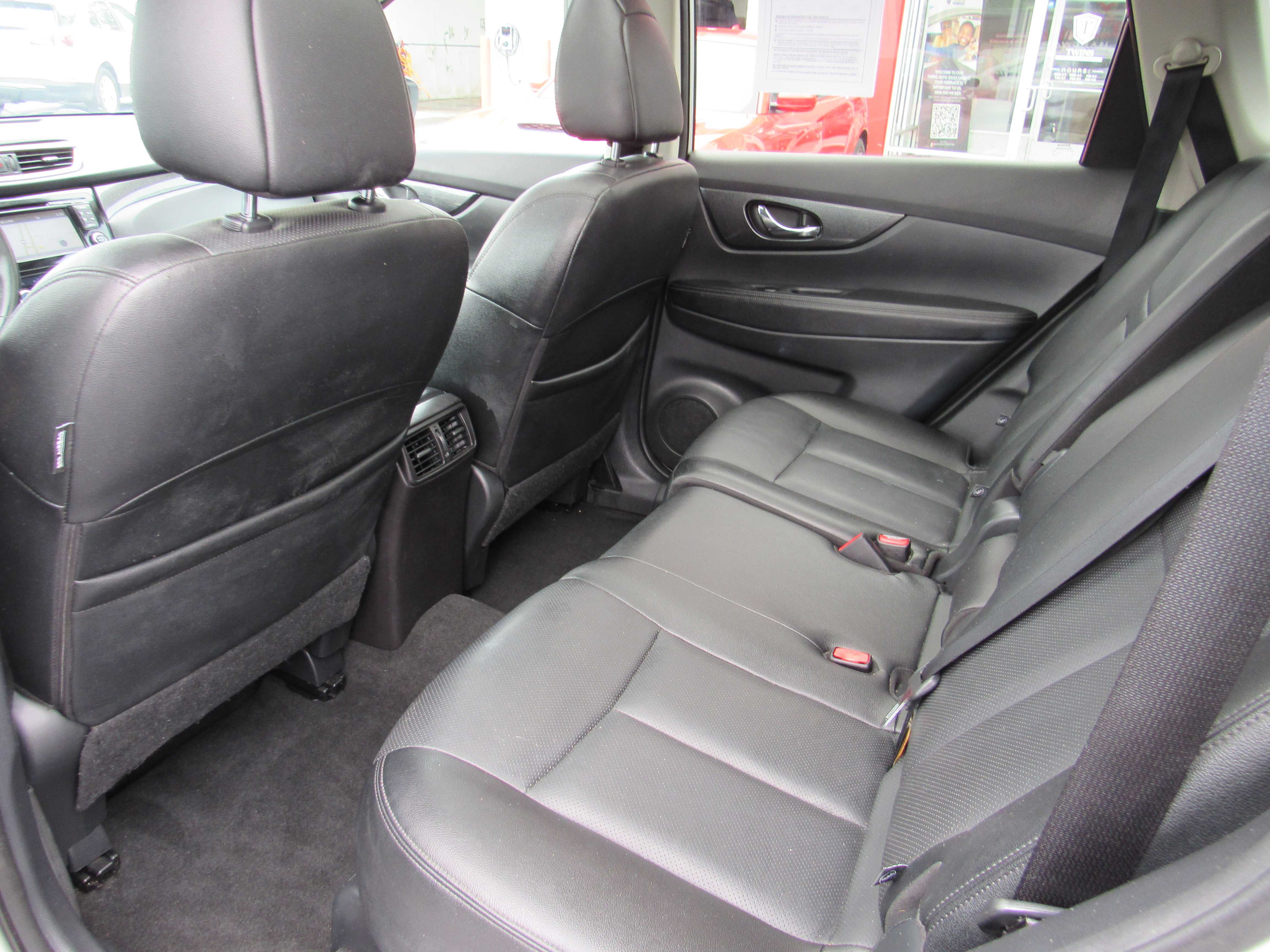 SILVER, 2016 NISSAN ROGUE Thumnail Image 10