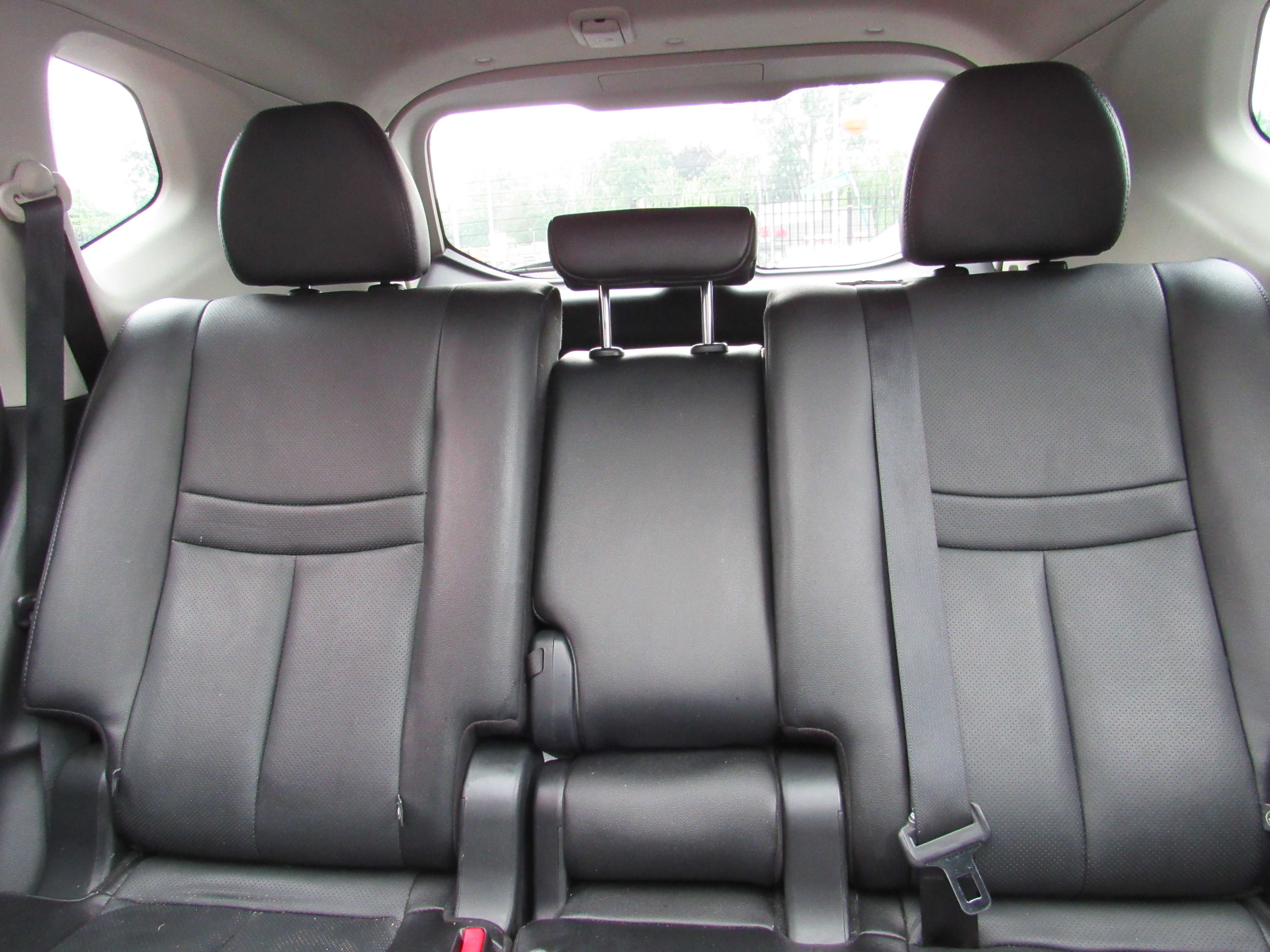 SILVER, 2016 NISSAN ROGUE Thumnail Image 19