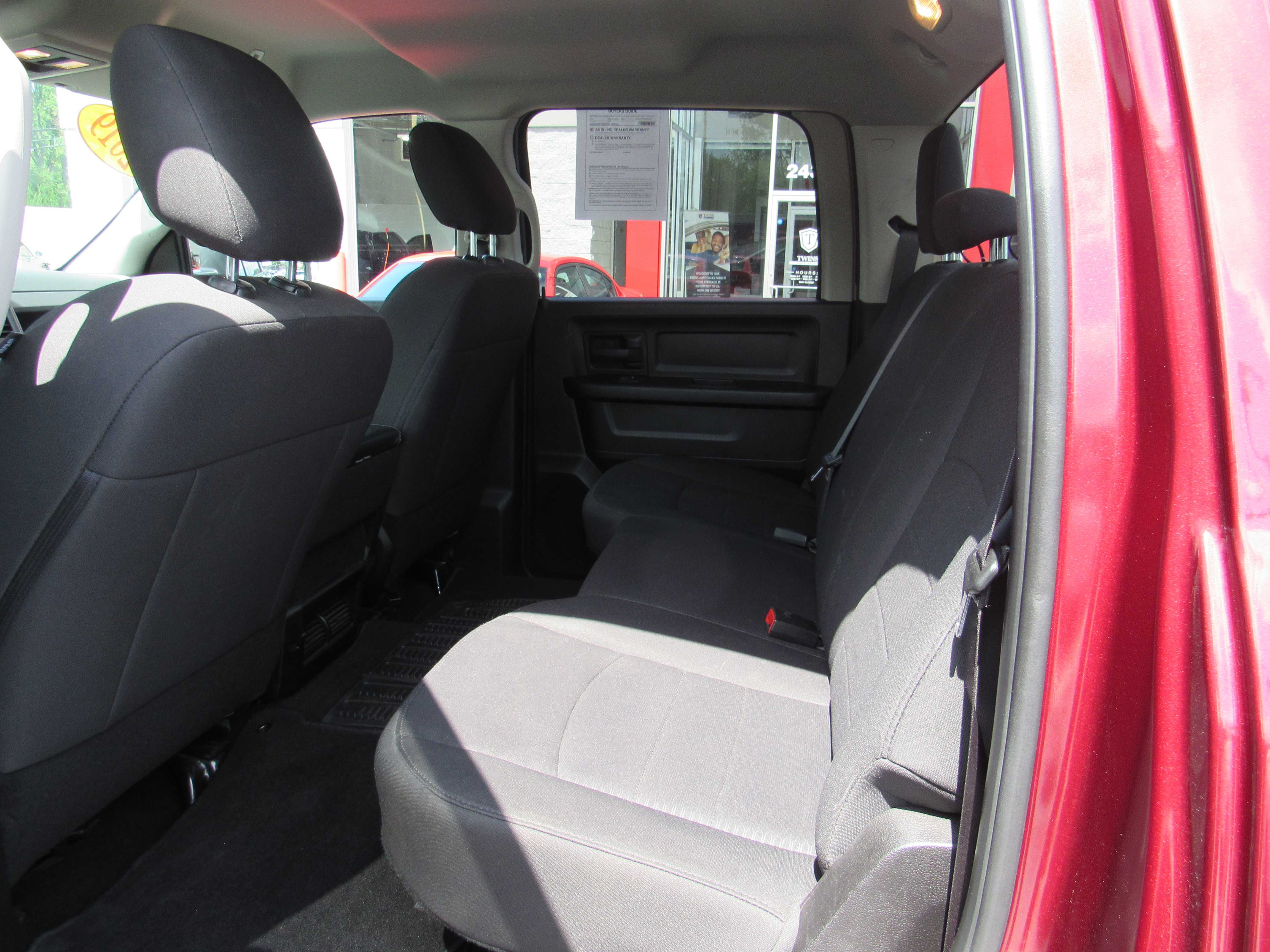 RED, 2019 RAM 1500 CLASSIC CREW CAB Thumnail Image 11