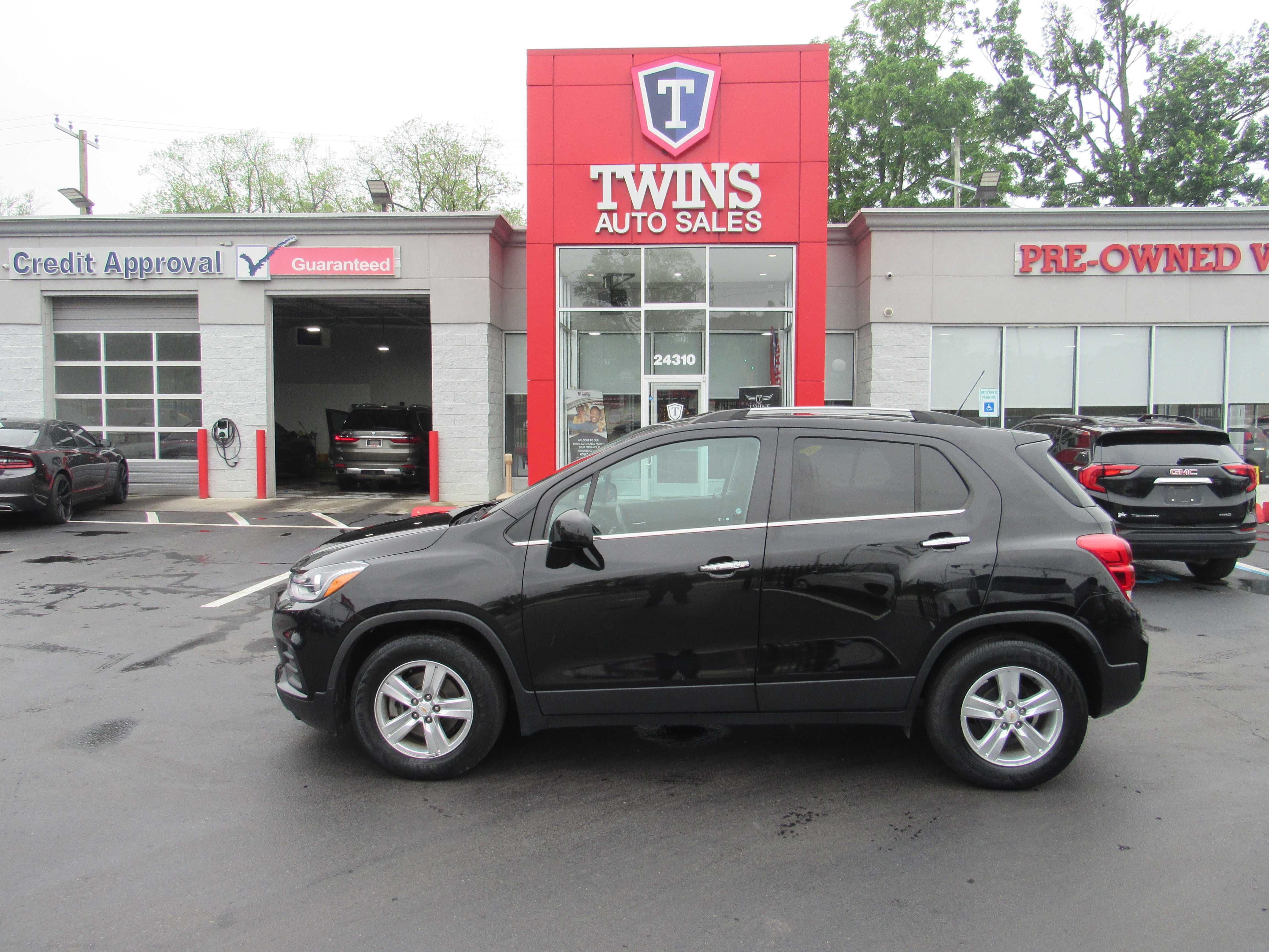 BLACK, 2019 CHEVROLET TRAX Thumnail Image 1