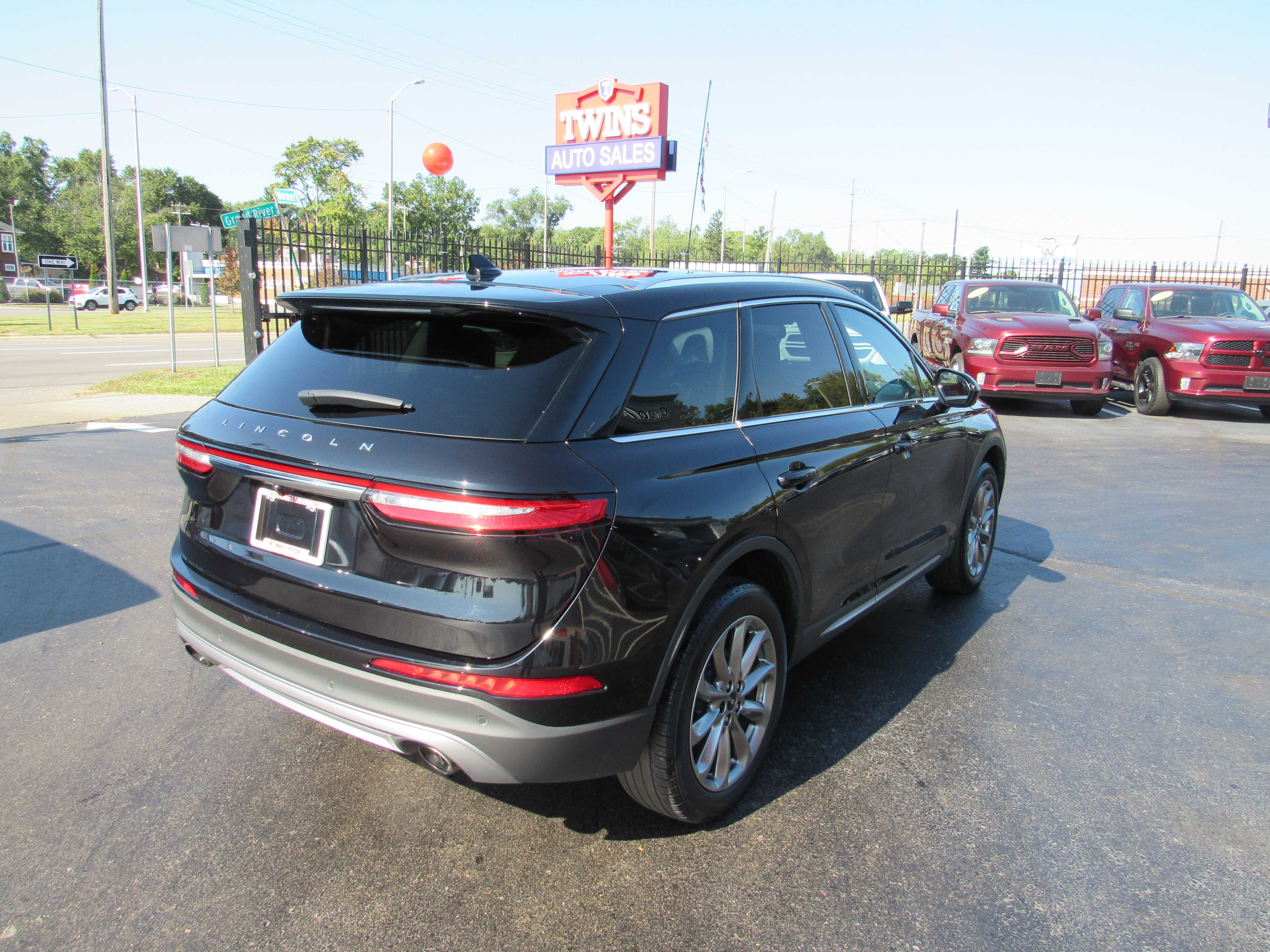 BLACK, 2022 LINCOLN CORSAIR Thumnail Image 6