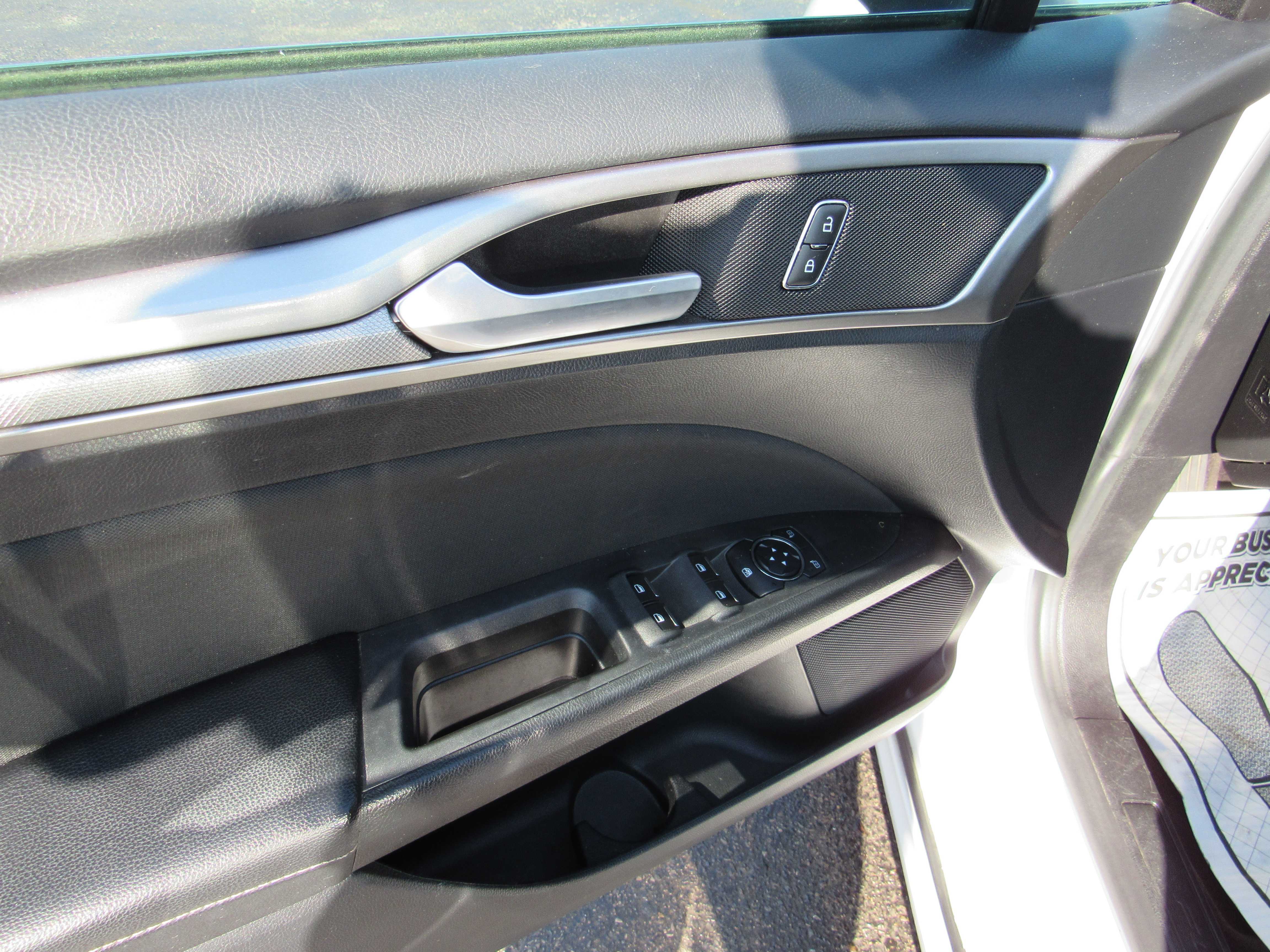 WHITE, 2019 FORD FUSION Thumnail Image 13