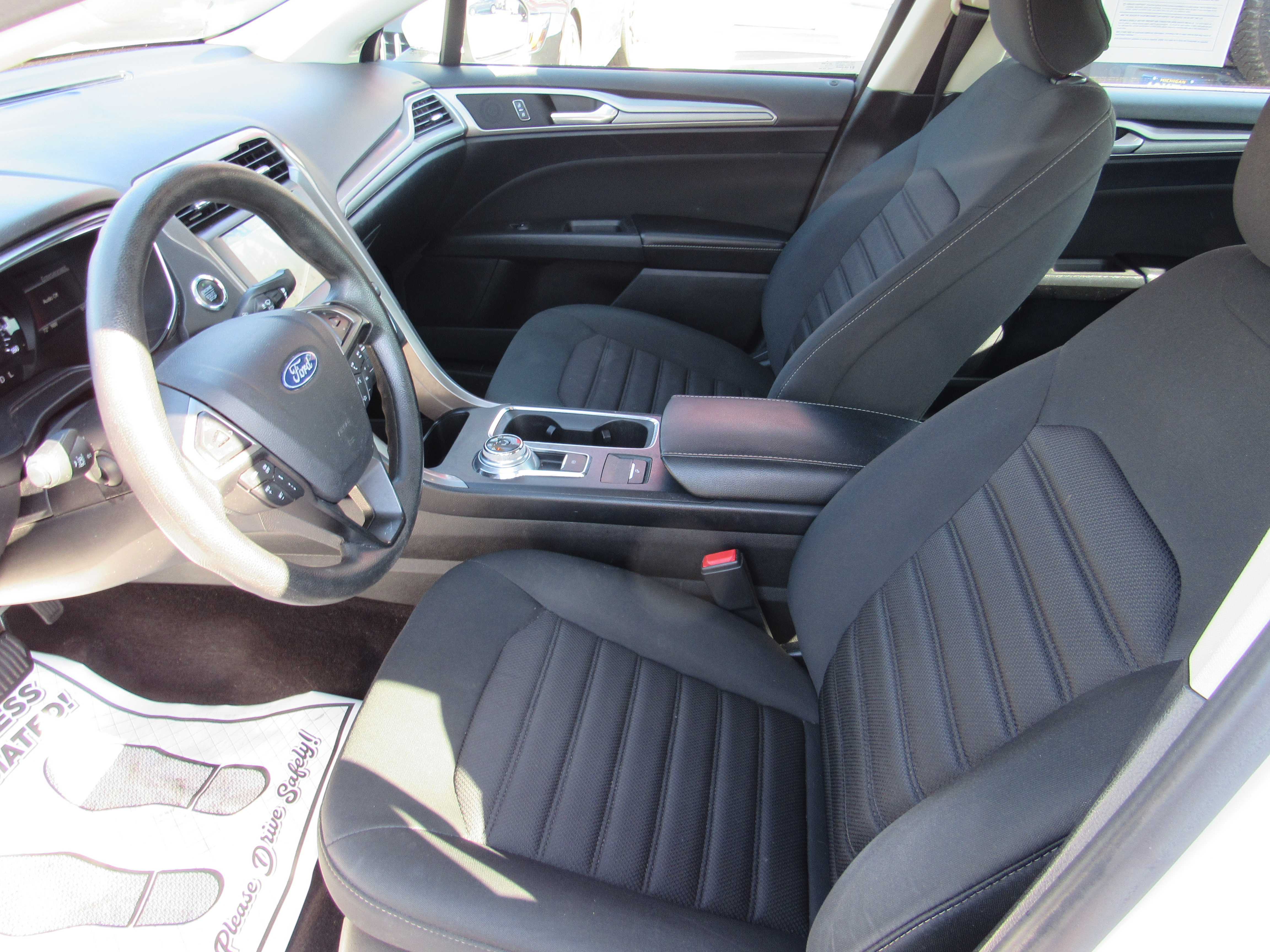 WHITE, 2019 FORD FUSION Thumnail Image 14