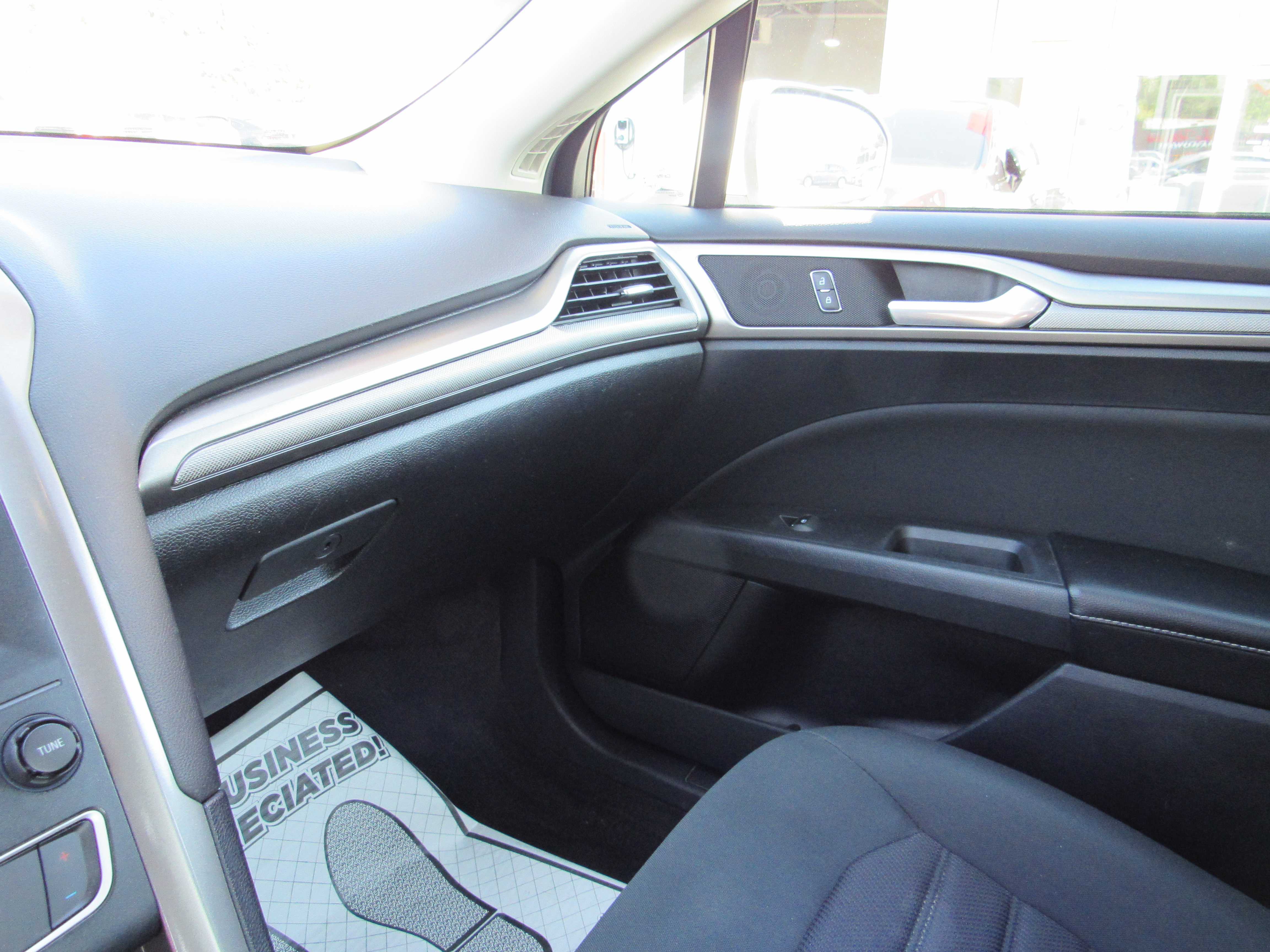 WHITE, 2019 FORD FUSION Thumnail Image 17