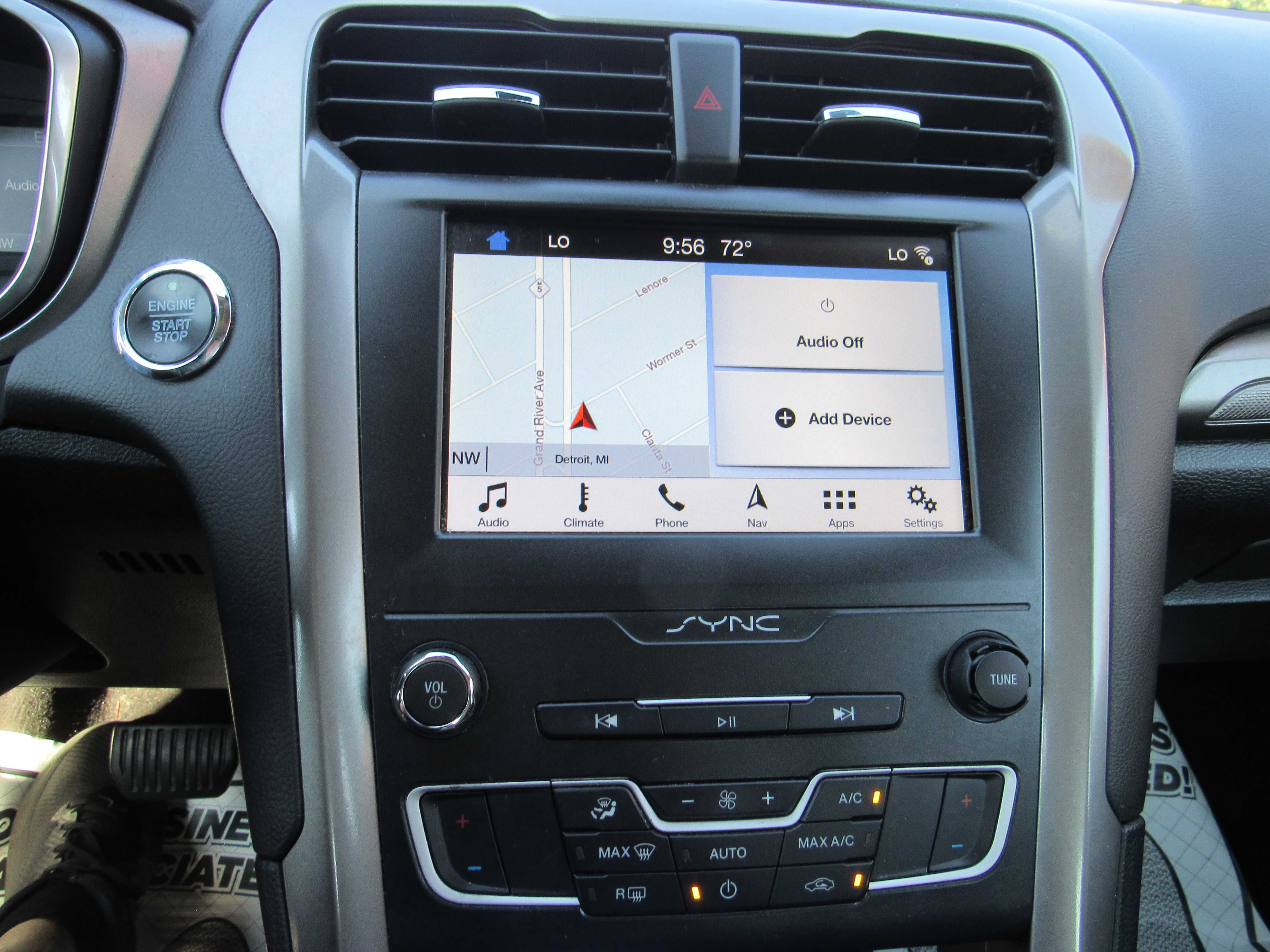 WHITE, 2019 FORD FUSION Thumnail Image 19