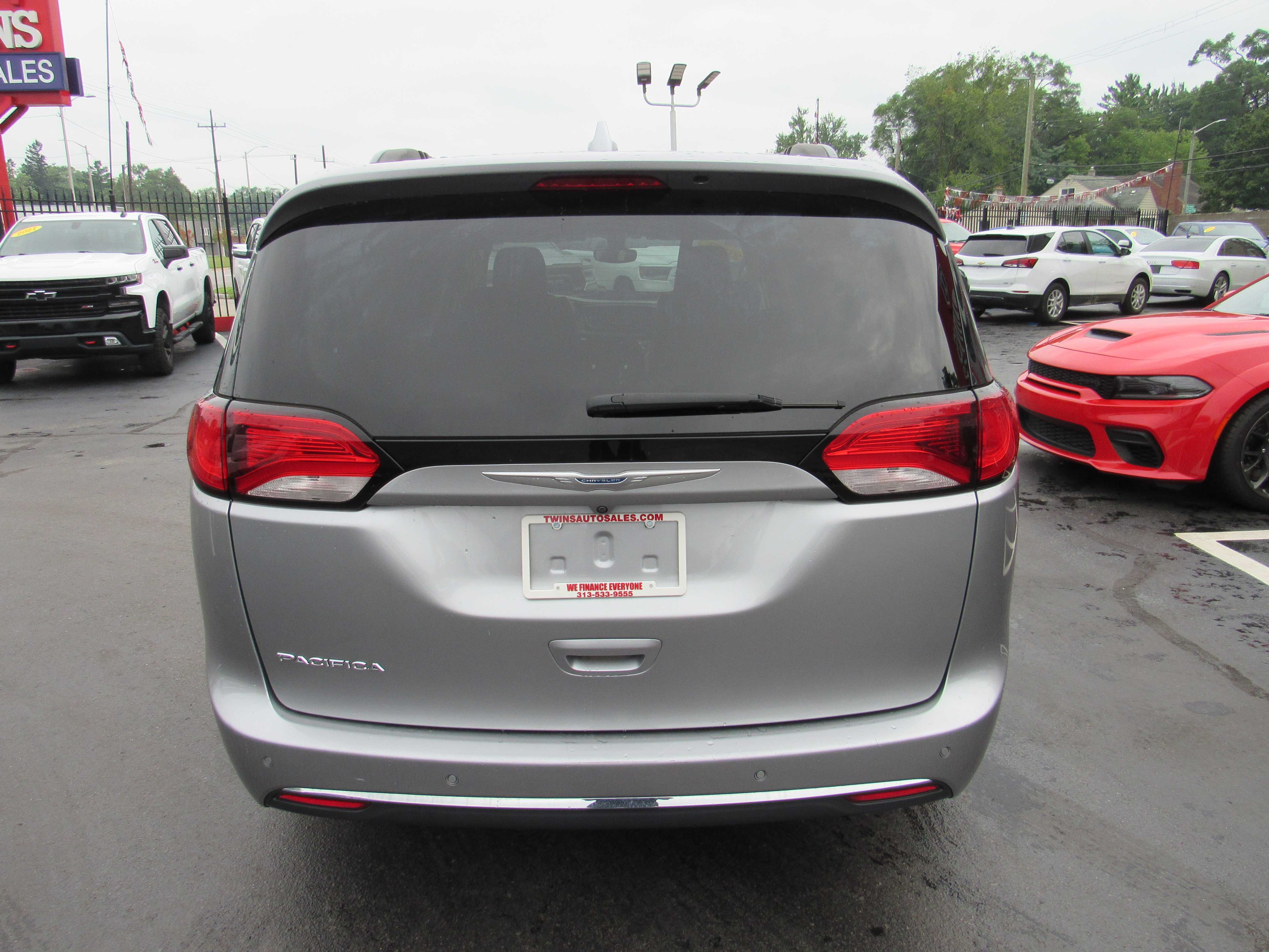 SILVER, 2017 CHRYSLER PACIFICA Thumnail Image 7