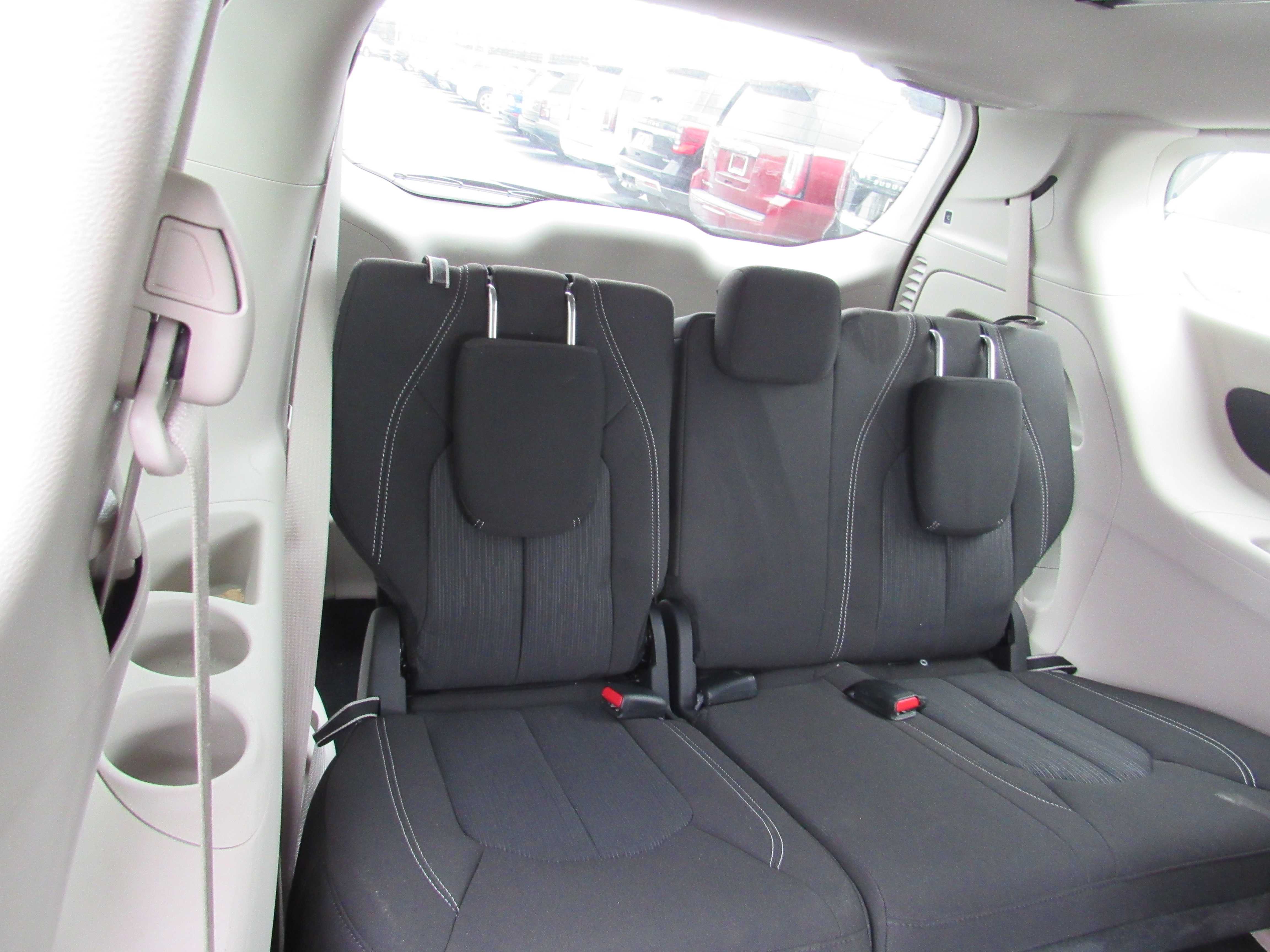 WHITE, 2024 CHRYSLER VOYAGER Thumnail Image 10