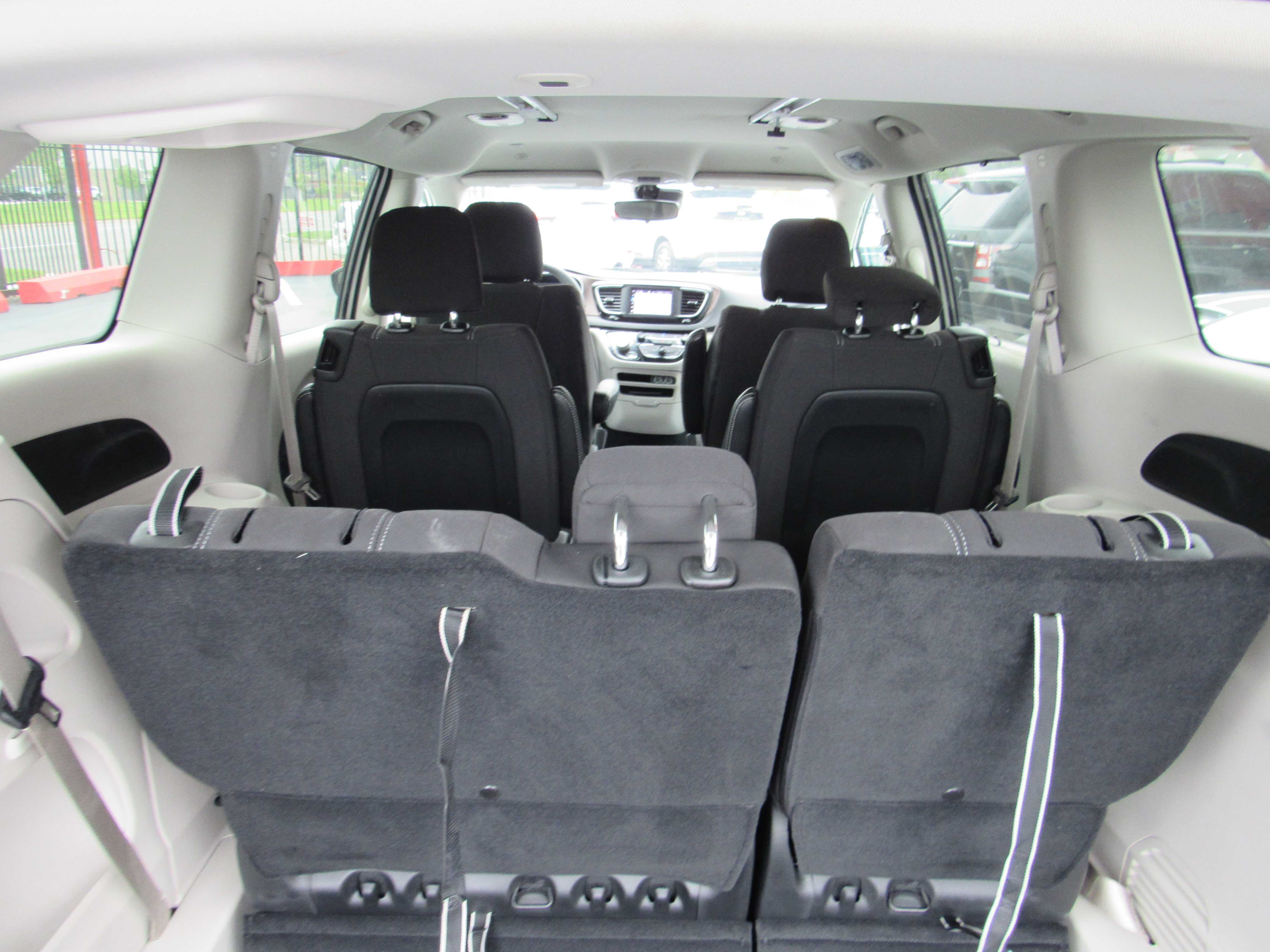 WHITE, 2024 CHRYSLER VOYAGER Thumnail Image 11