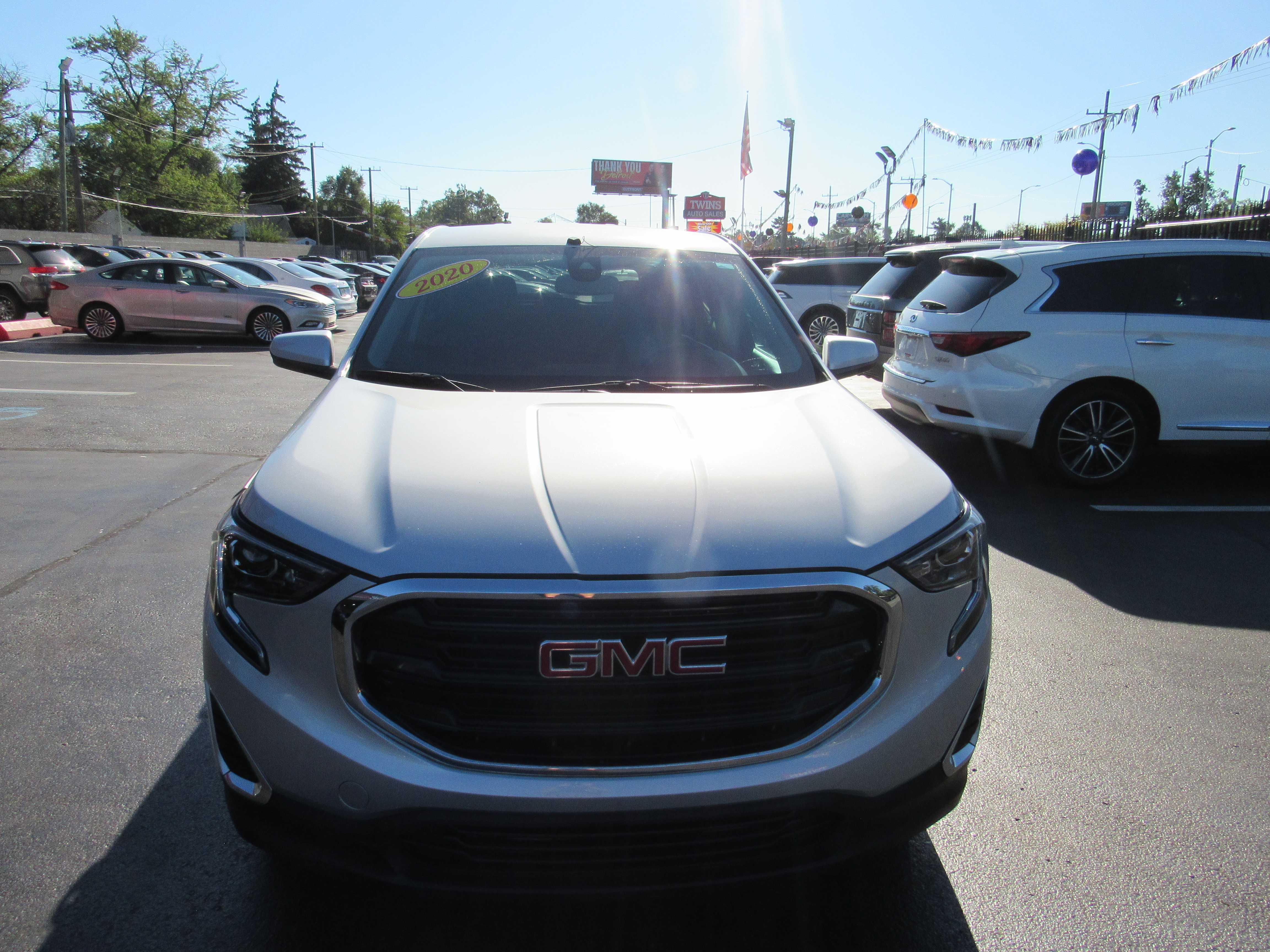 SILVER, 2020 GMC TERRAIN Thumnail Image 3