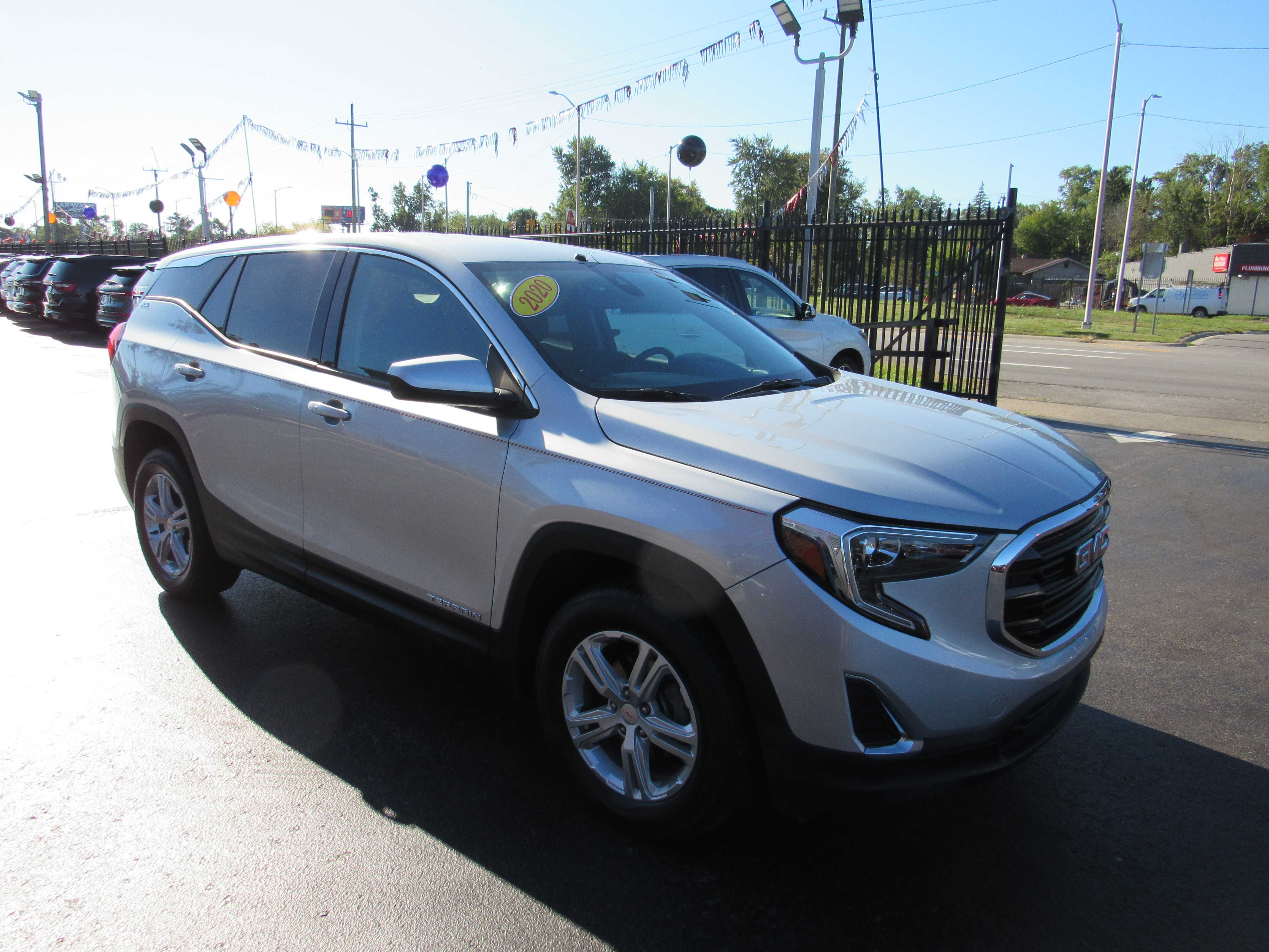 SILVER, 2020 GMC TERRAIN Thumnail Image 4