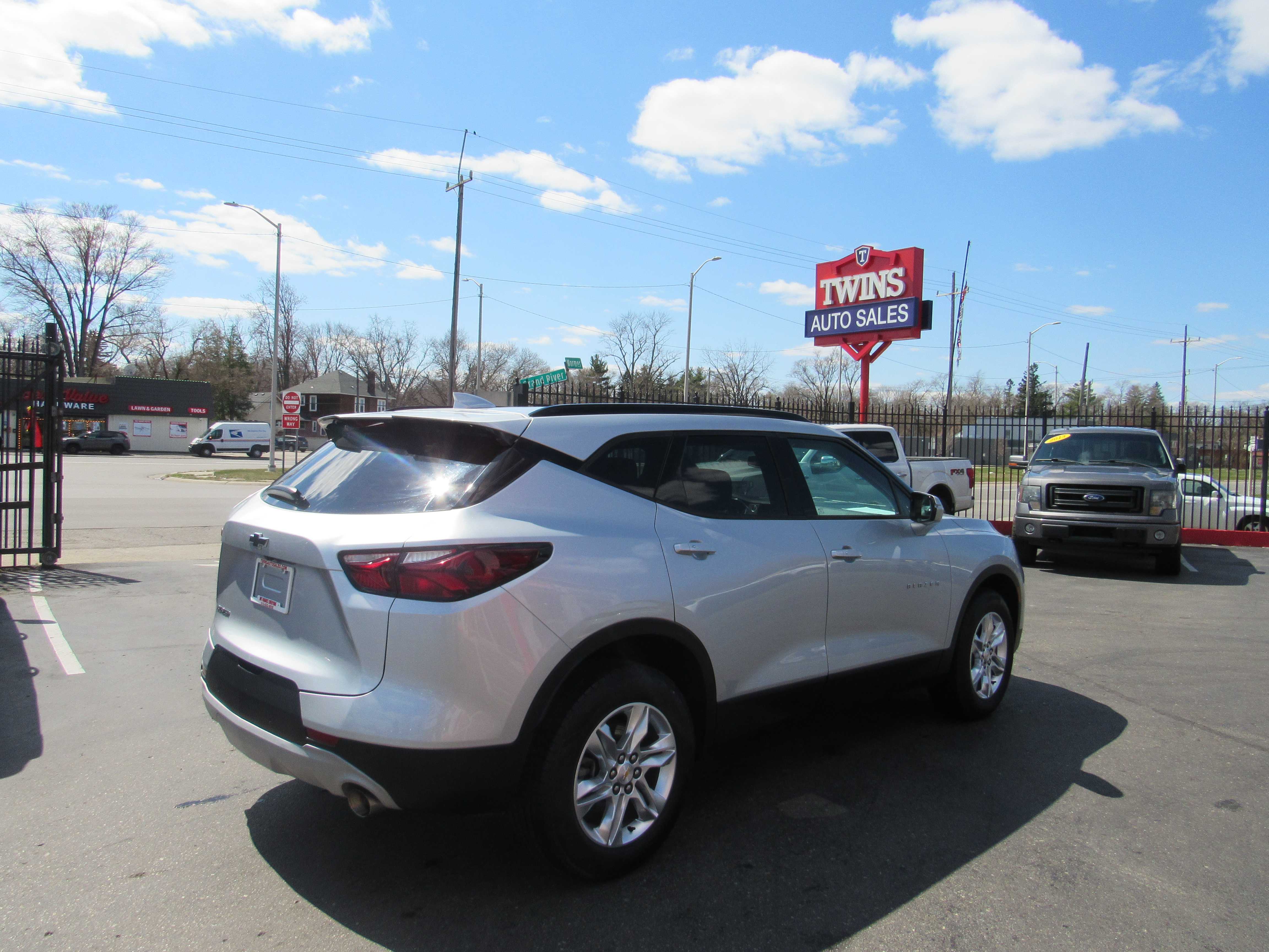 SILVER, 2022 CHEVROLET BLAZER Thumnail Image 3