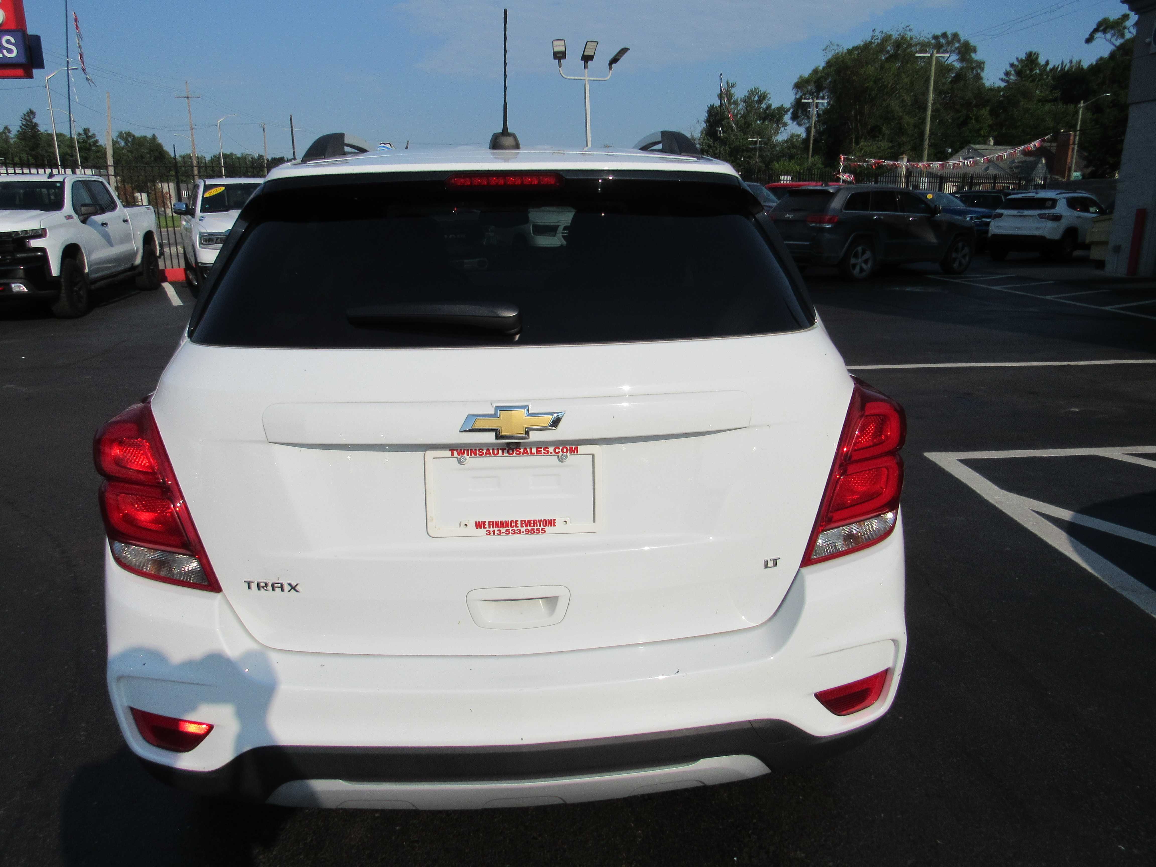 WHITE, 2020 CHEVROLET TRAX Thumnail Image 7