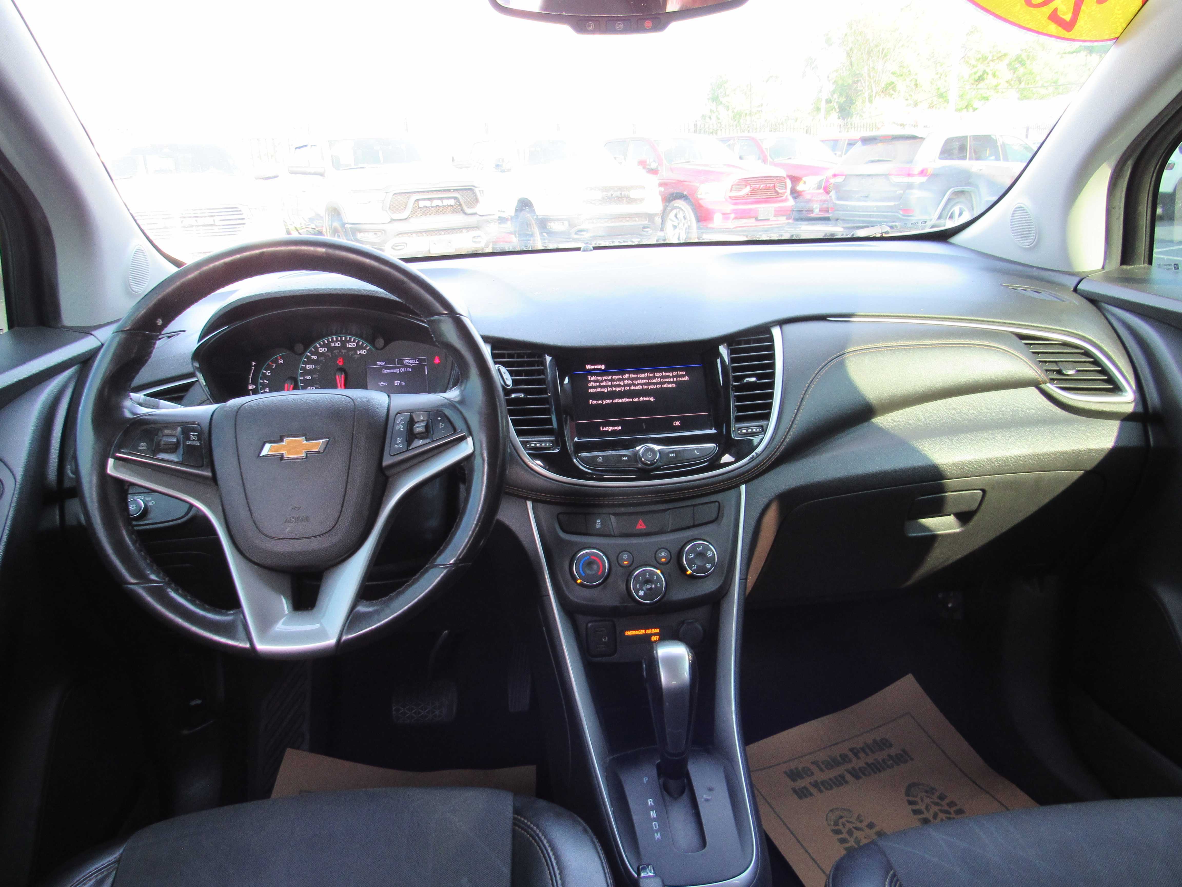WHITE, 2020 CHEVROLET TRAX Thumnail Image 12