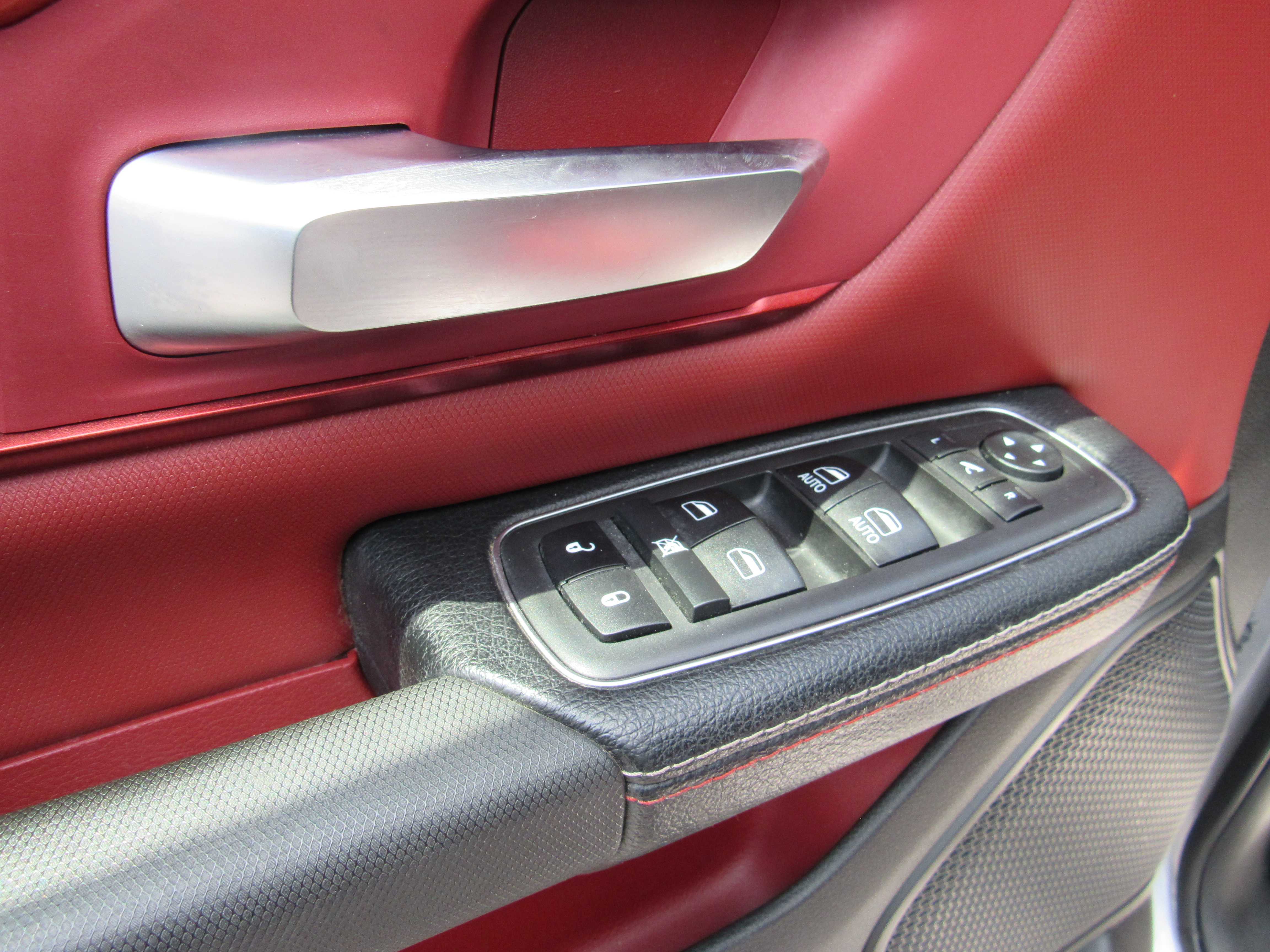 GREY, 2019 RAM 1500 CREW CAB Thumnail Image 14
