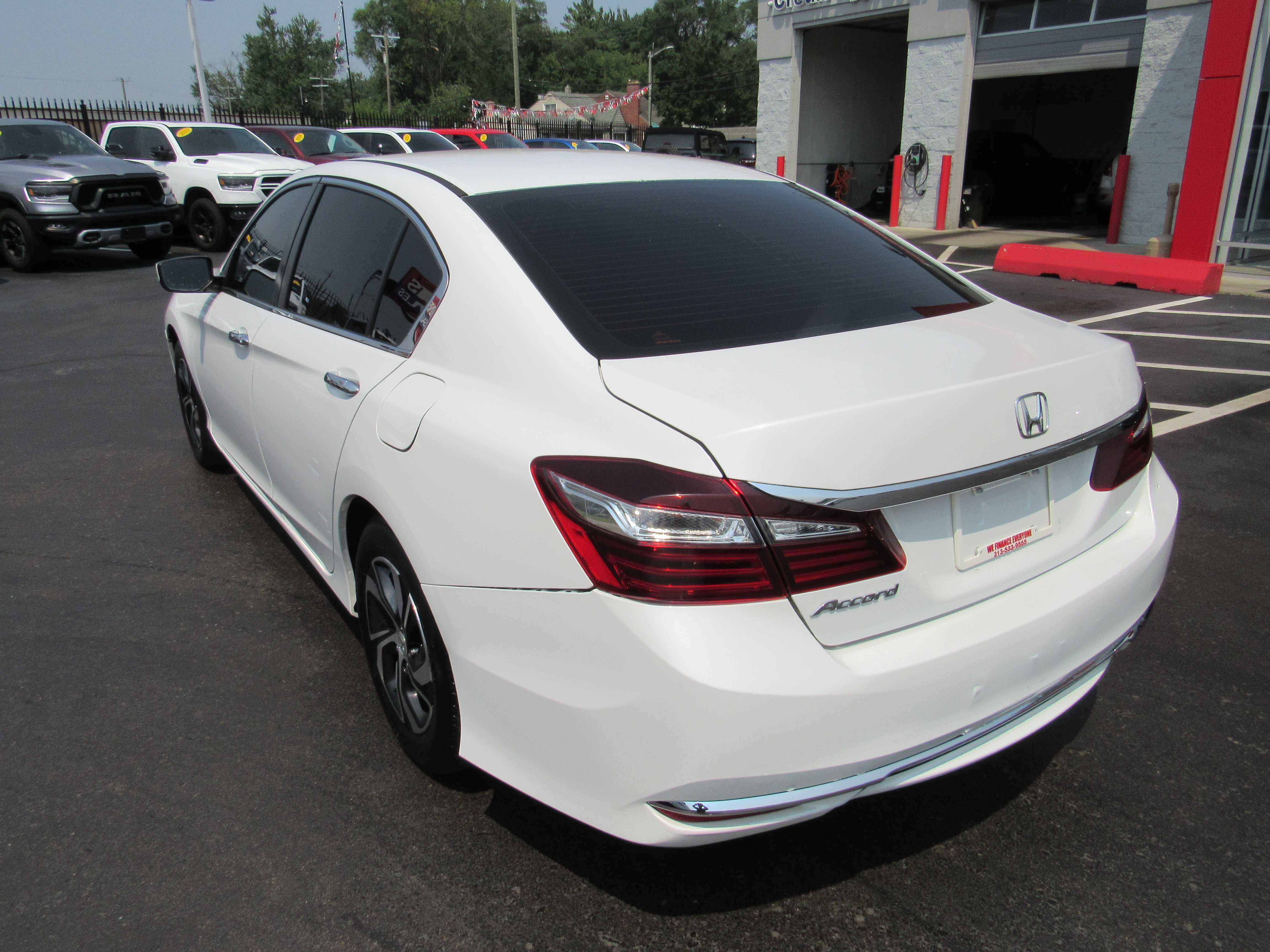 WHITE, 2017 HONDA ACCORD Thumnail Image 8