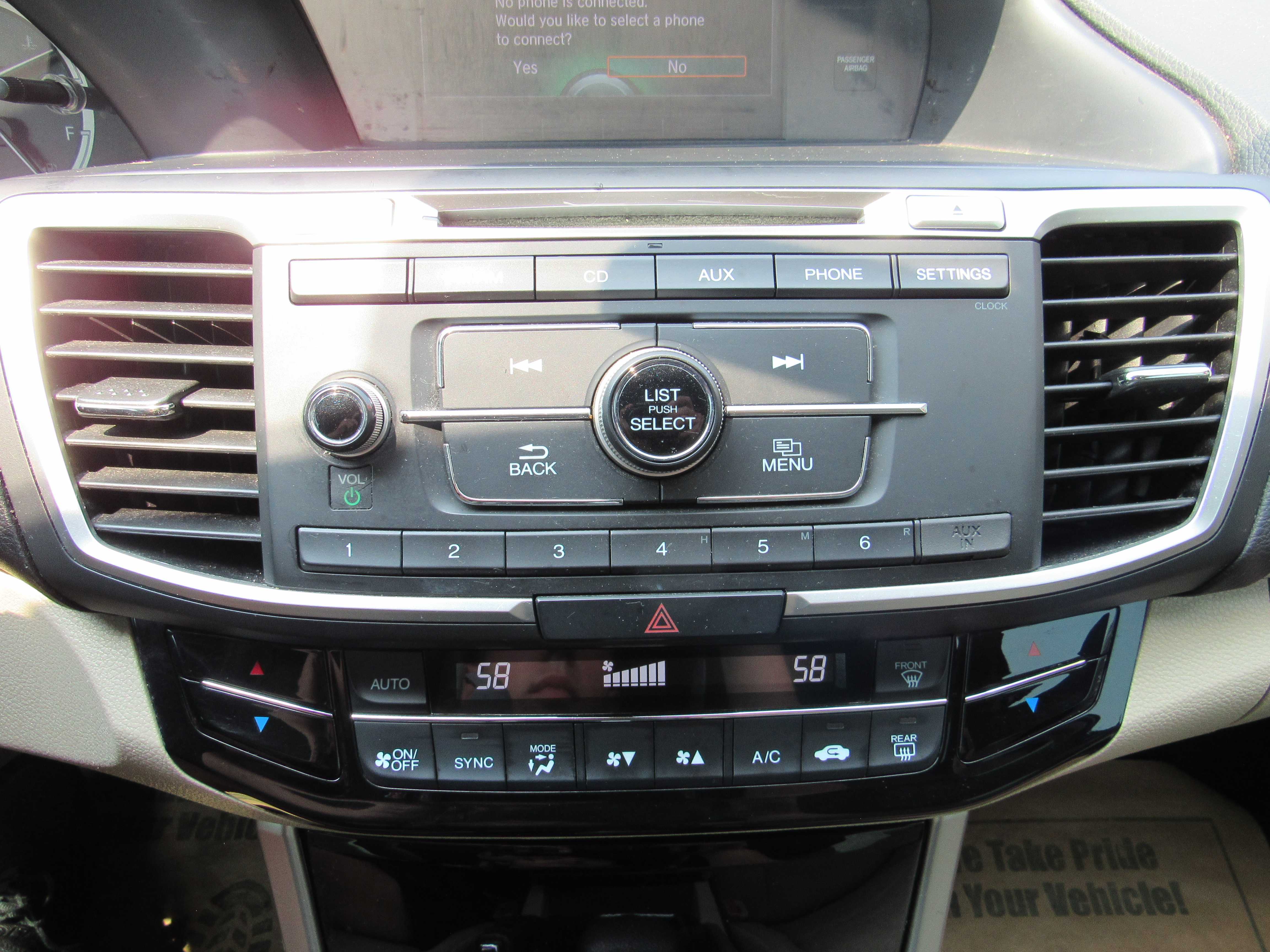WHITE, 2017 HONDA ACCORD Thumnail Image 16