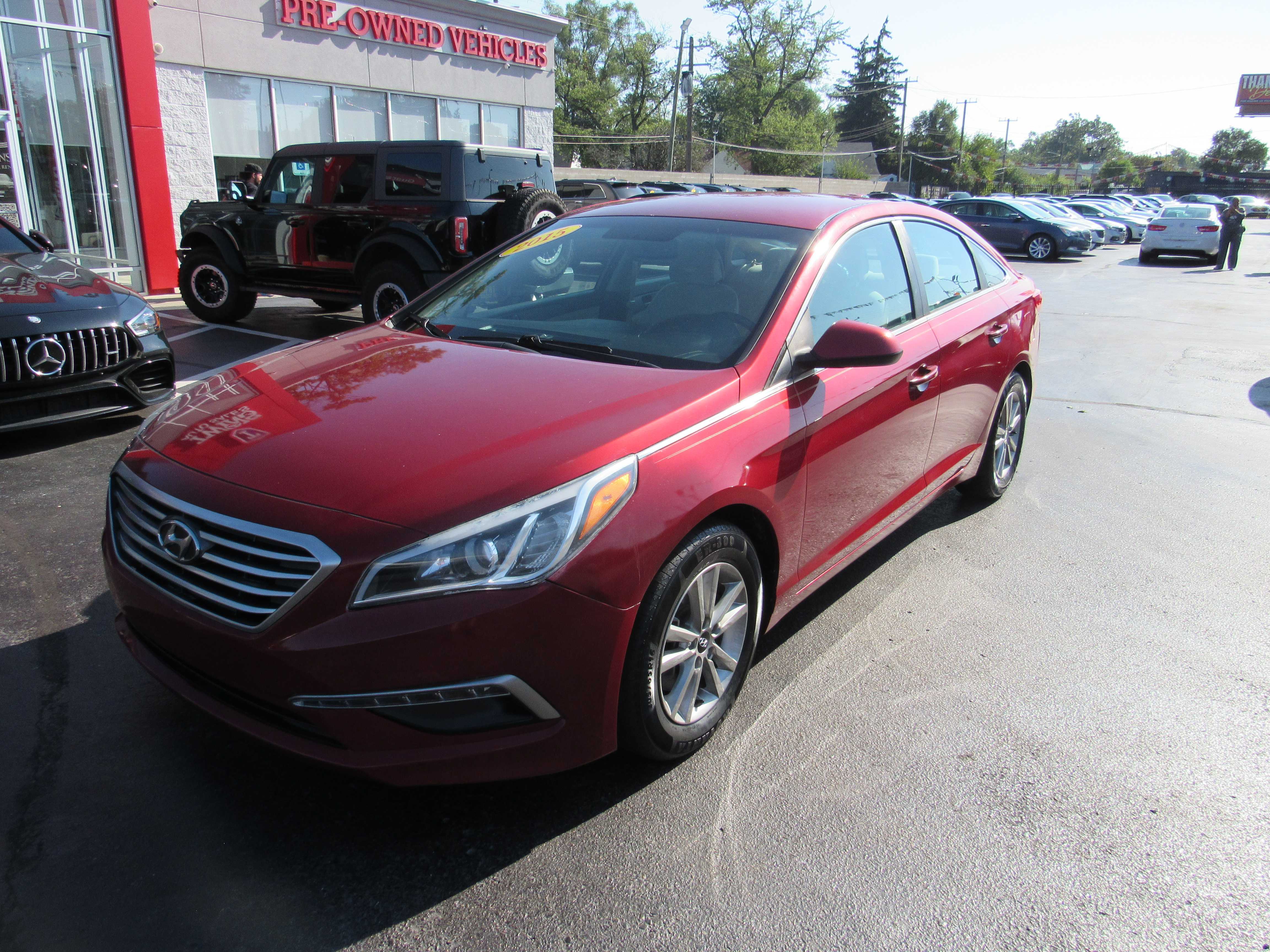 RED, 2015 HYUNDAI SONATA Thumnail Image 2