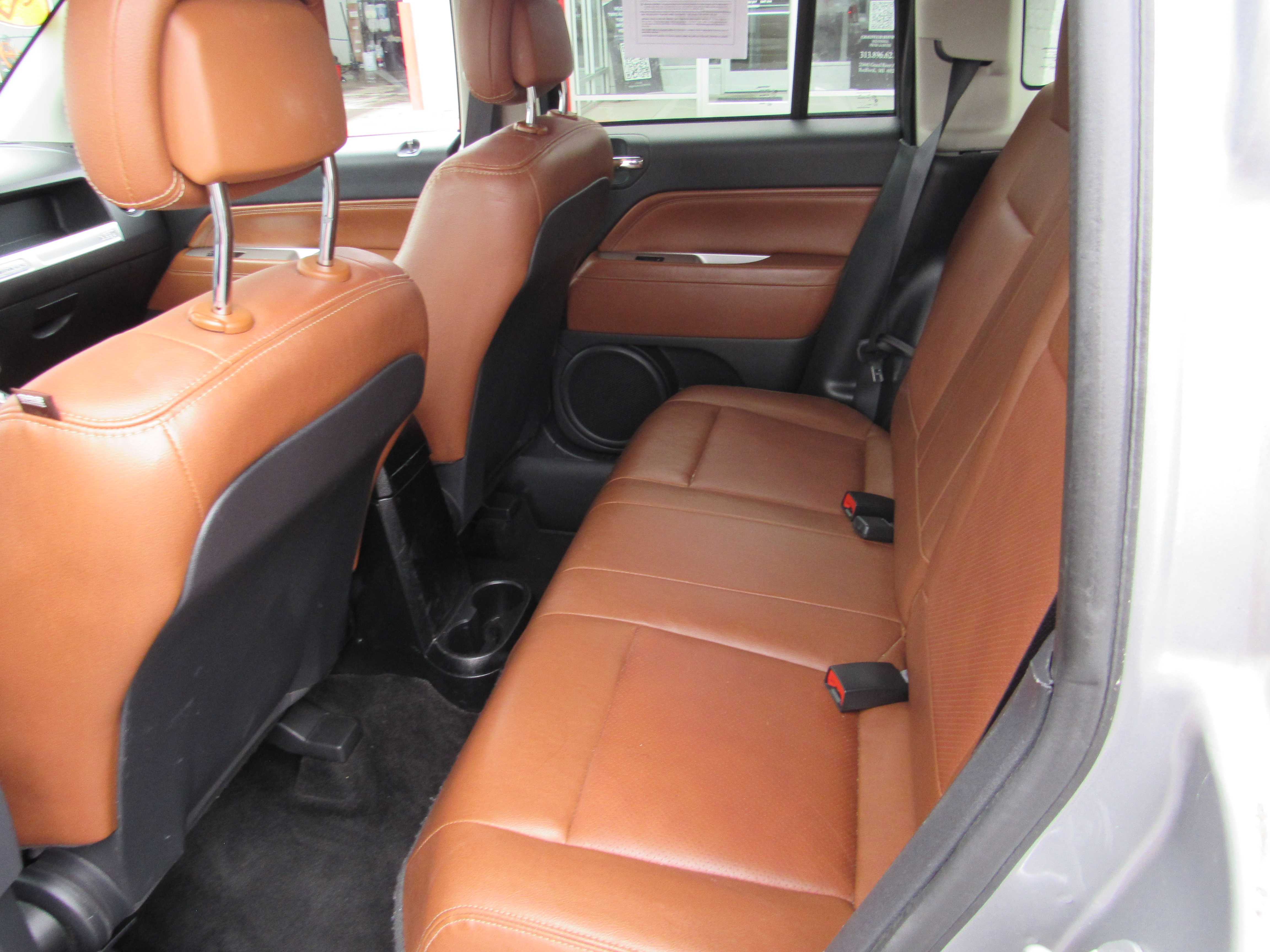 SILVER, 2017 JEEP COMPASS Thumnail Image 10