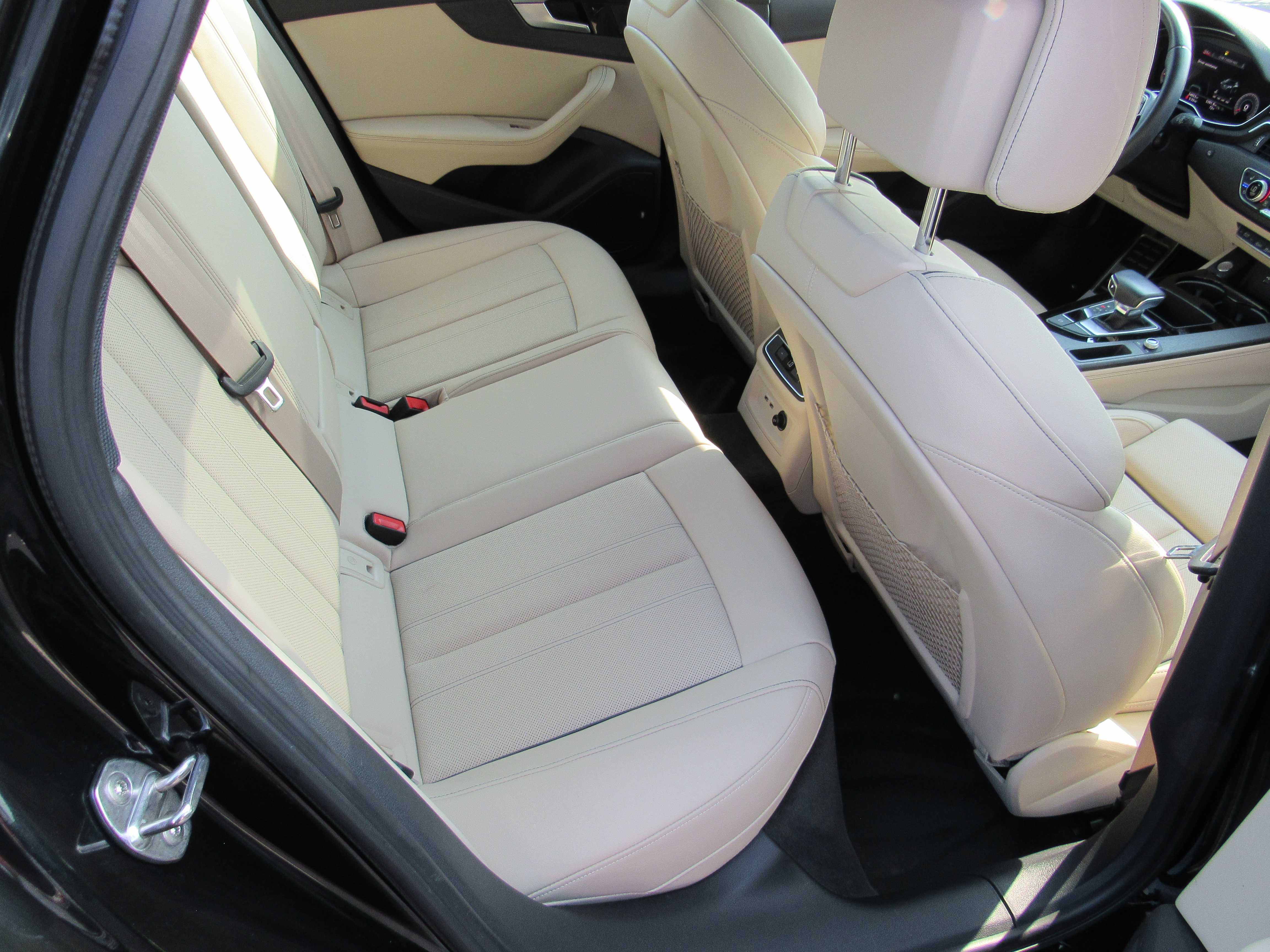 BLACK, 2022 AUDI A4 Thumnail Image 9