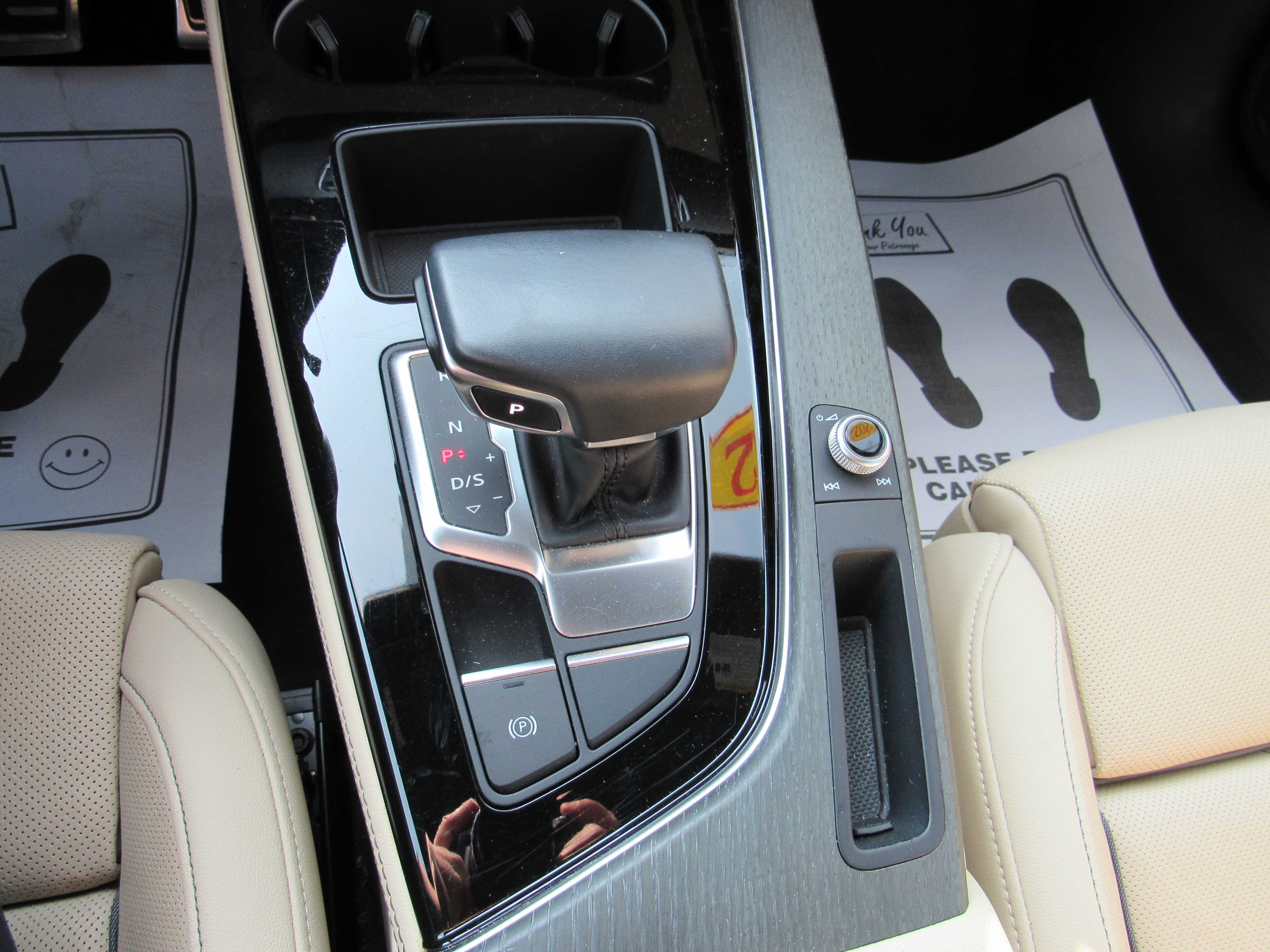 BLACK, 2022 AUDI A4 Thumnail Image 14