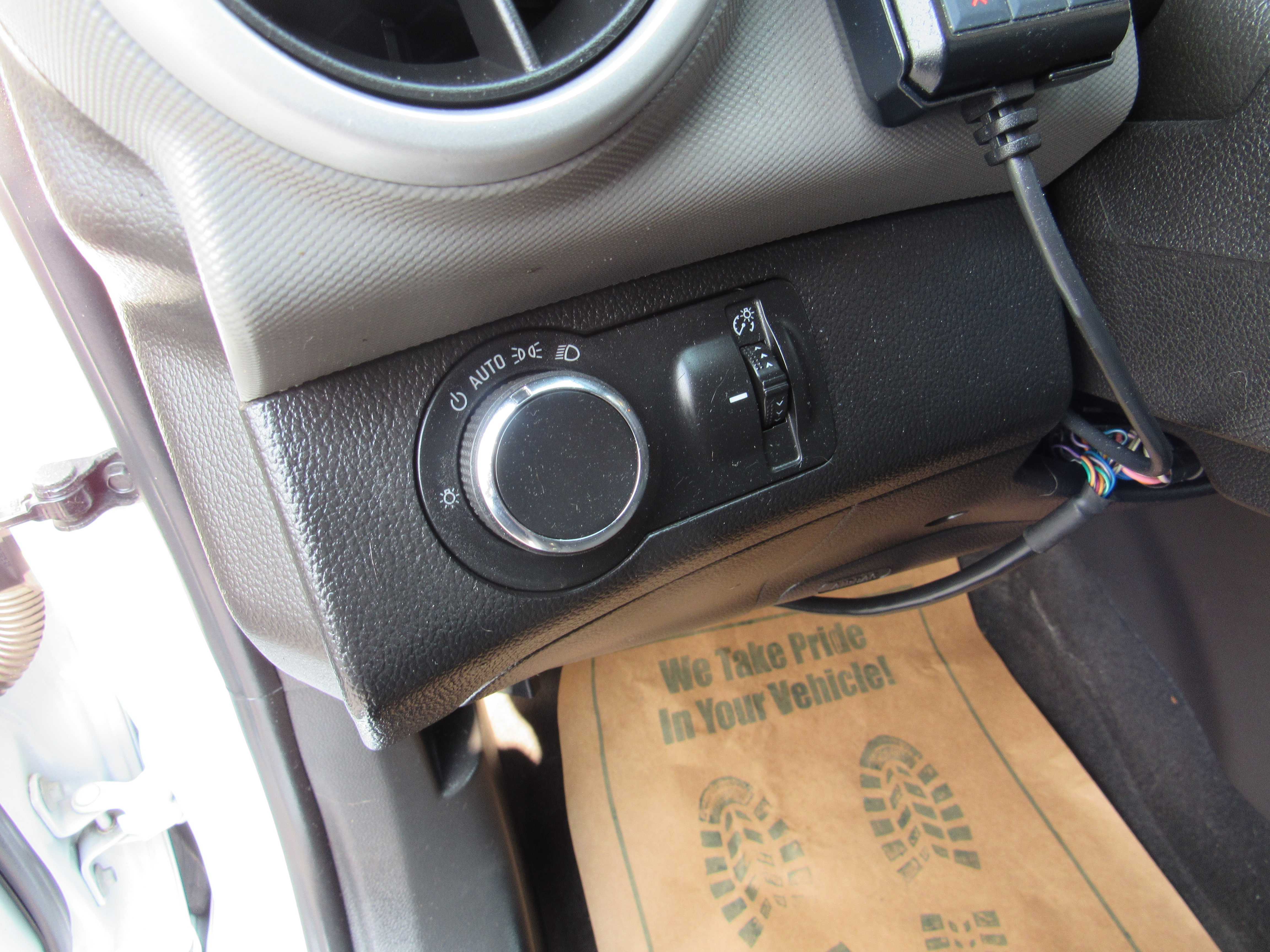 WHITE, 2020 CHEVROLET SONIC Thumnail Image 12