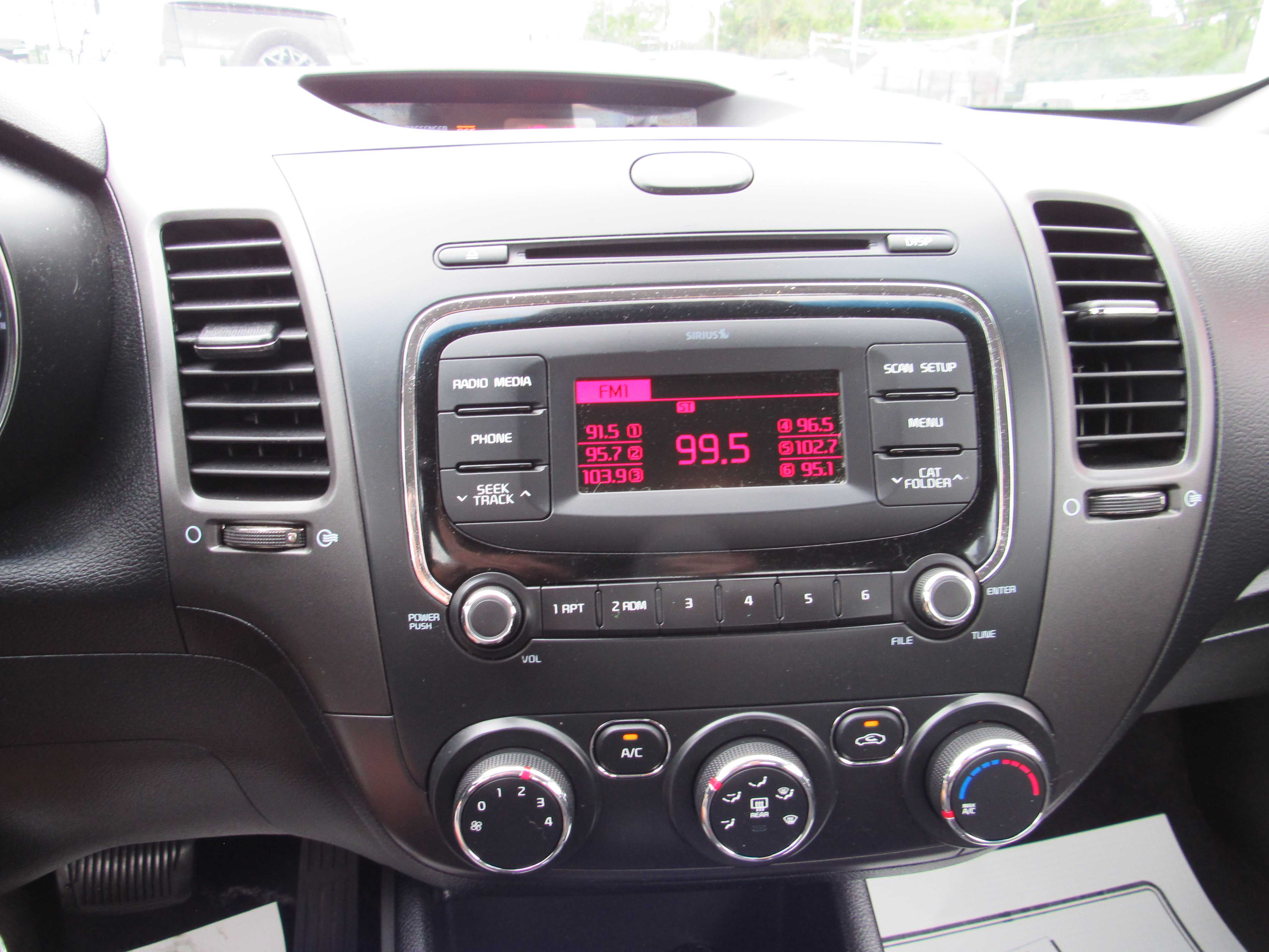 BLACK, 2017 KIA FORTE Thumnail Image 16