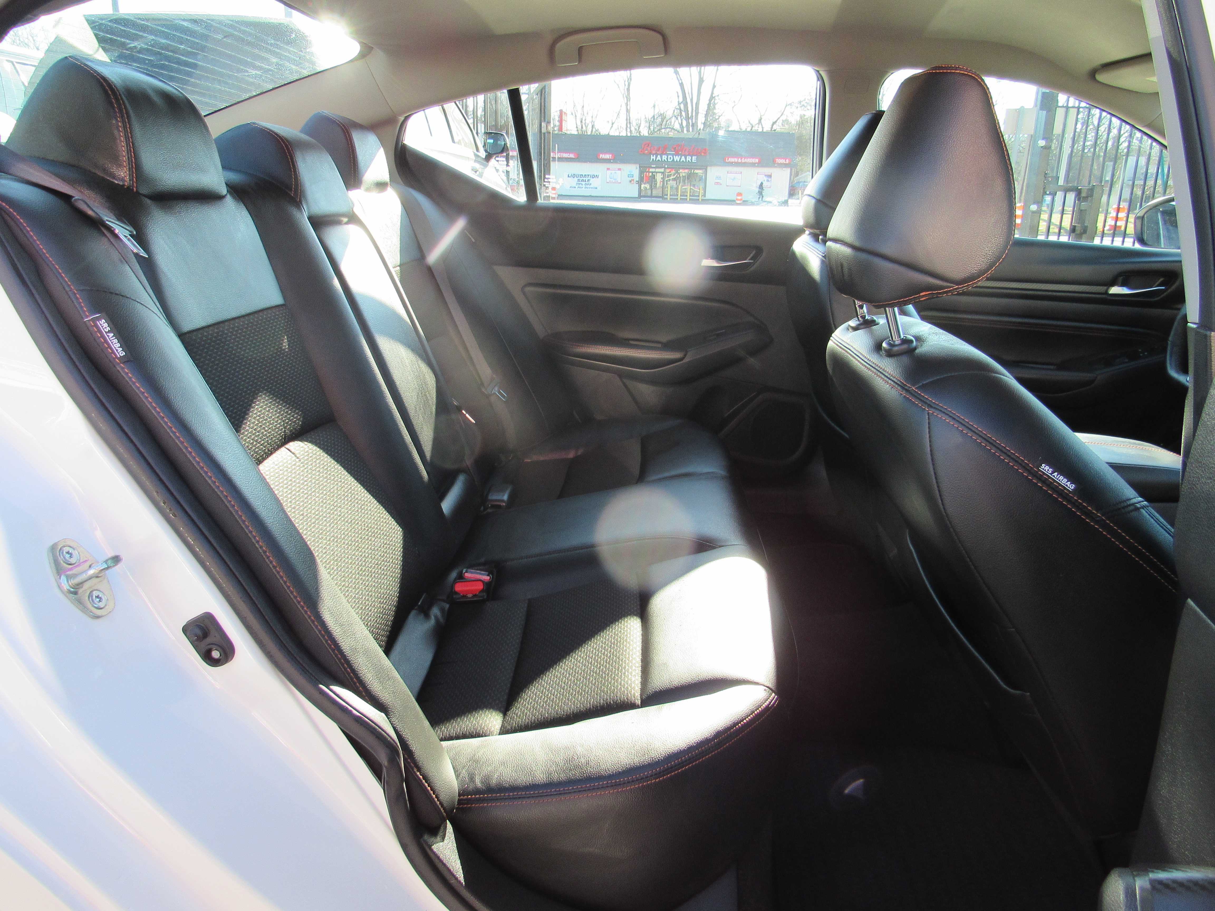 WHITE, 2021 NISSAN ALTIMA Thumnail Image 11