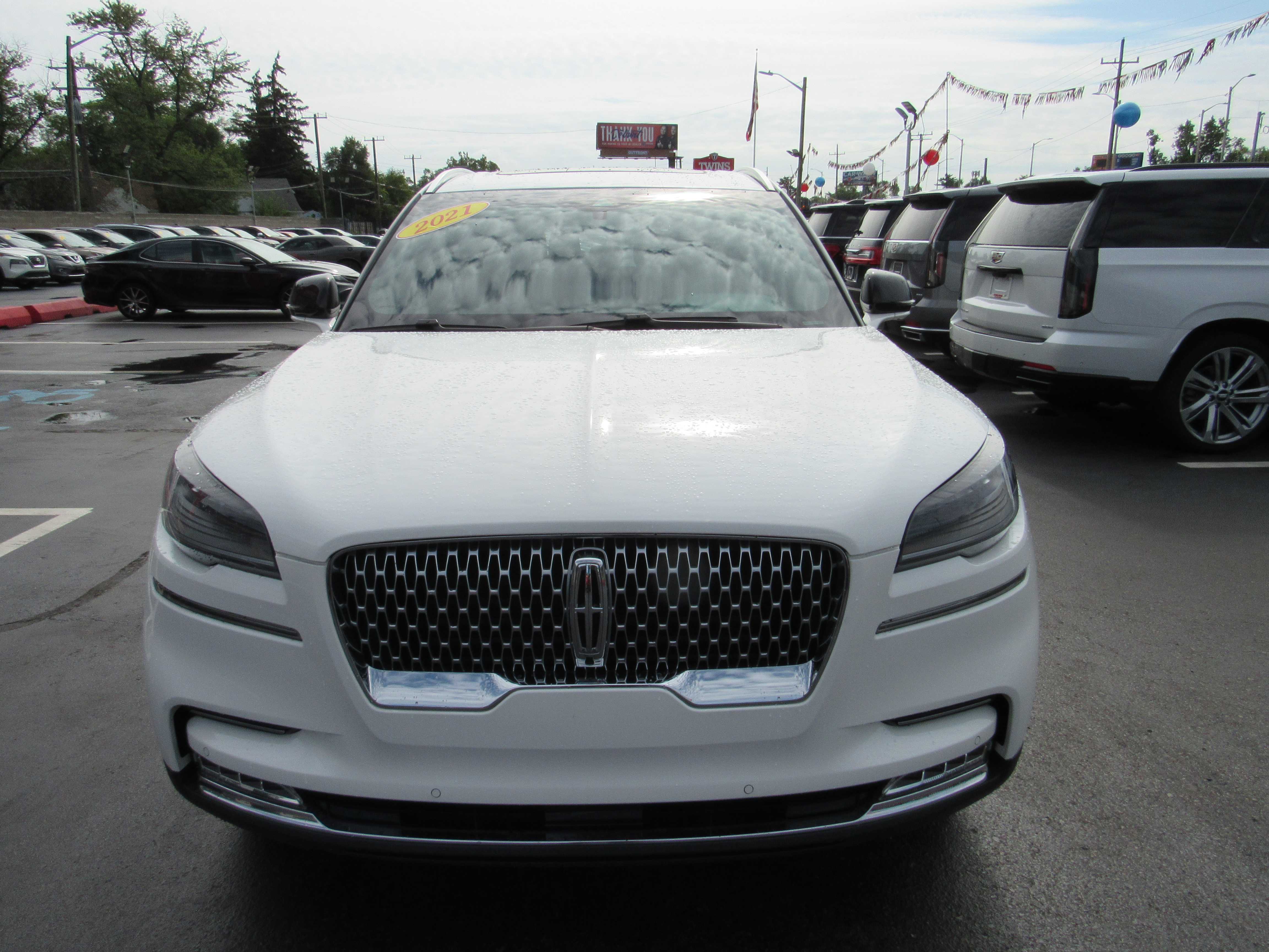 WHITE, 2021 LINCOLN AVIATOR Thumnail Image 3