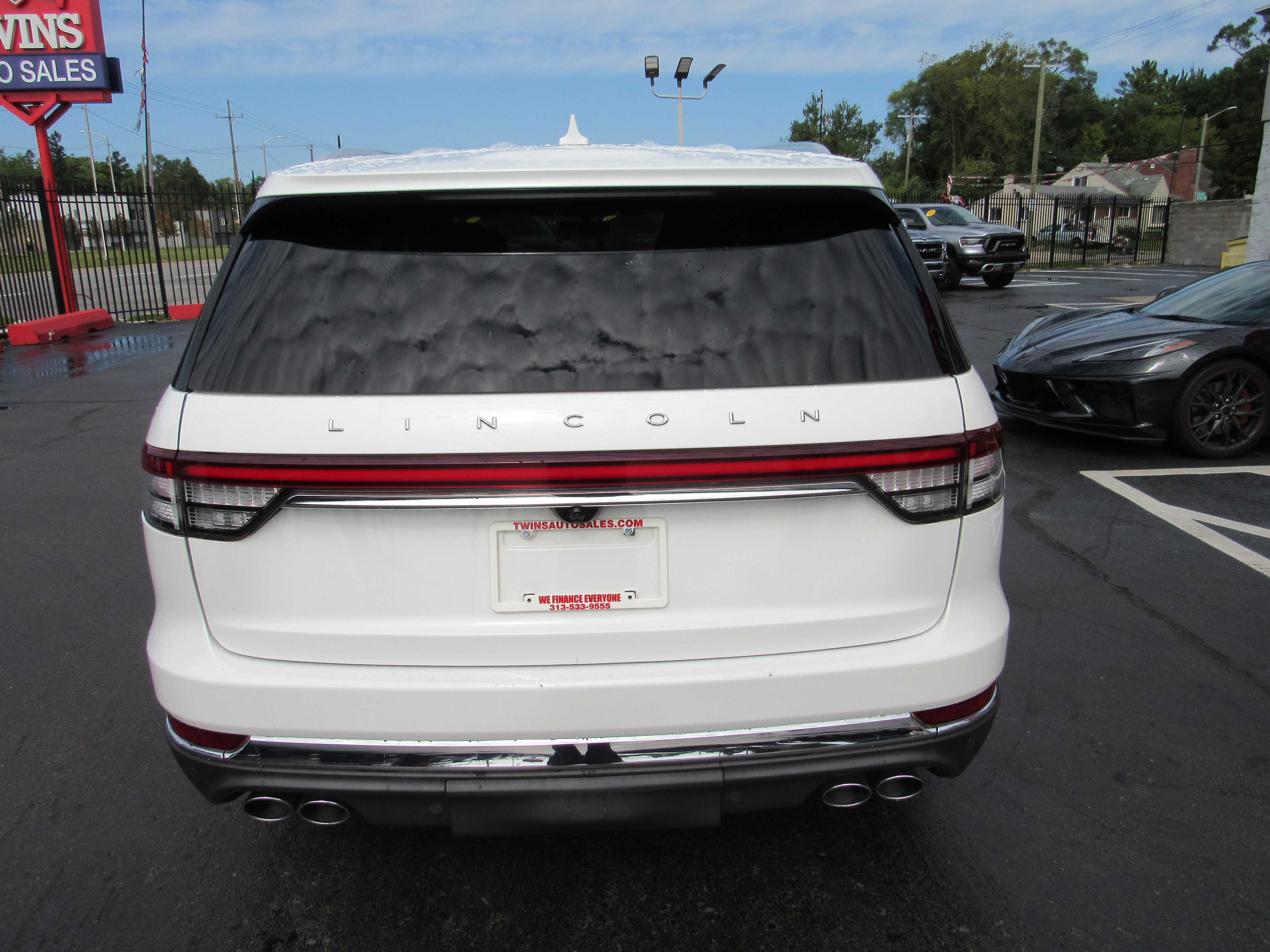 WHITE, 2021 LINCOLN AVIATOR Thumnail Image 7