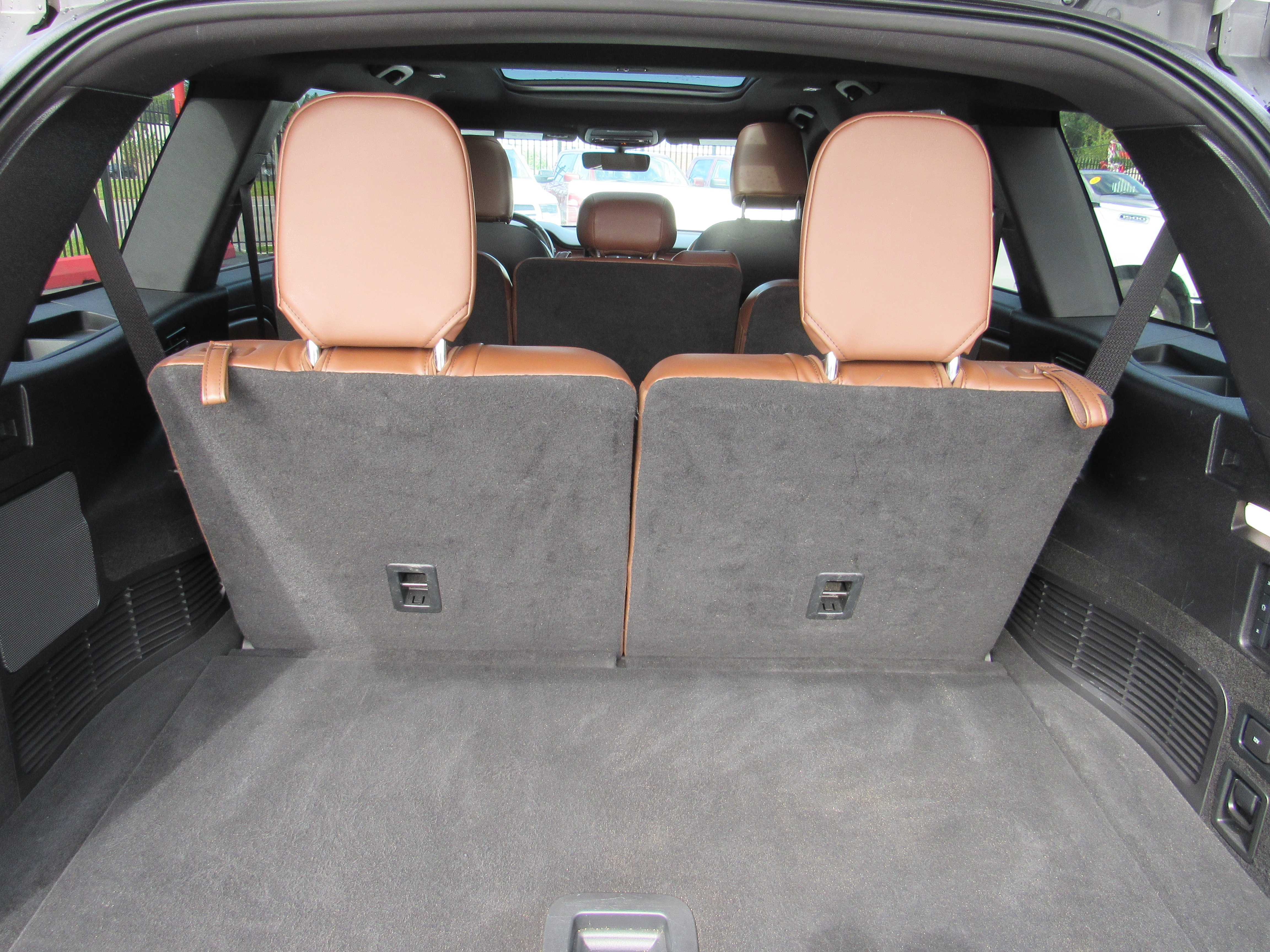 WHITE, 2021 LINCOLN AVIATOR Thumnail Image 16