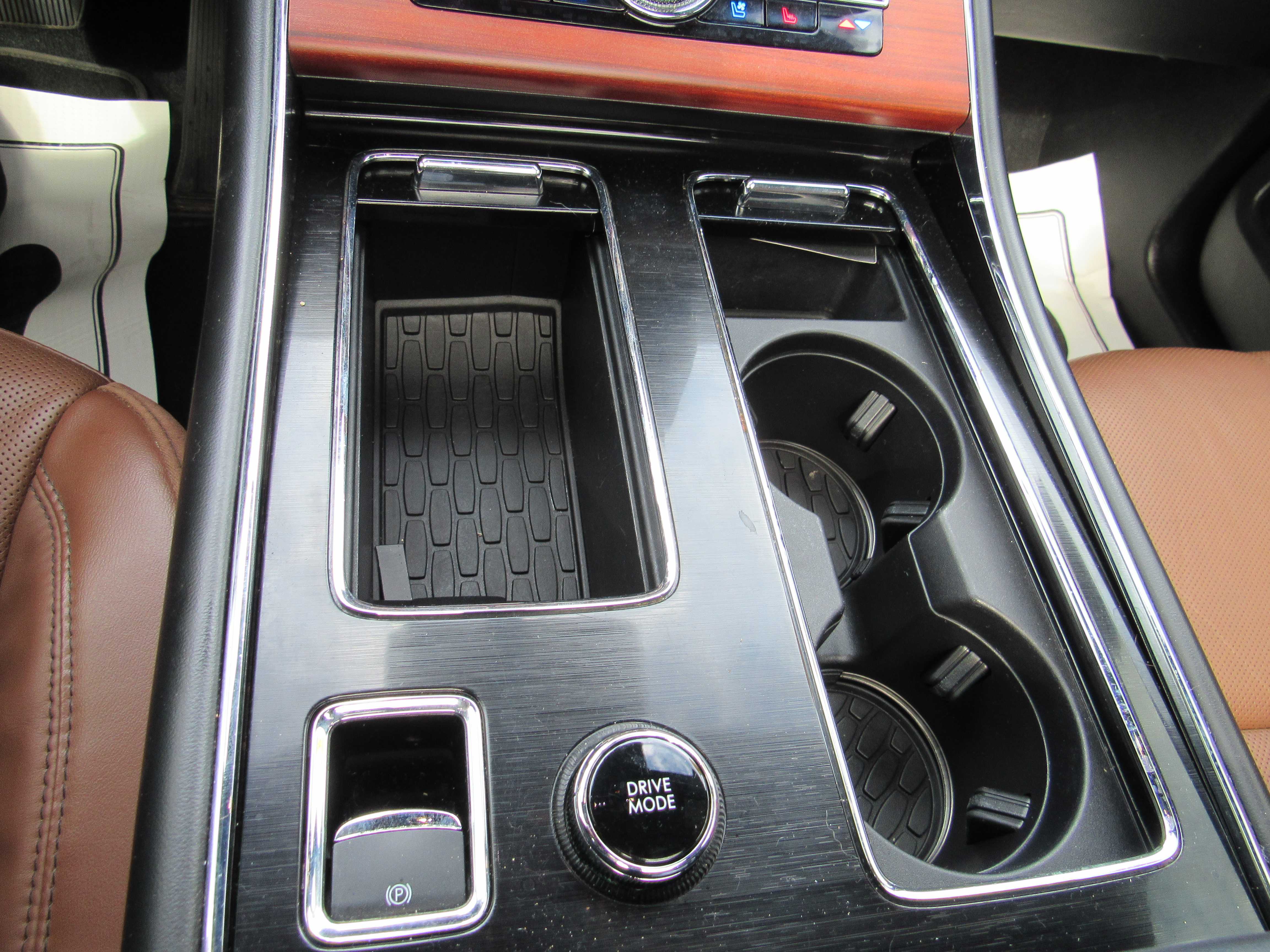 WHITE, 2021 LINCOLN AVIATOR Thumnail Image 23
