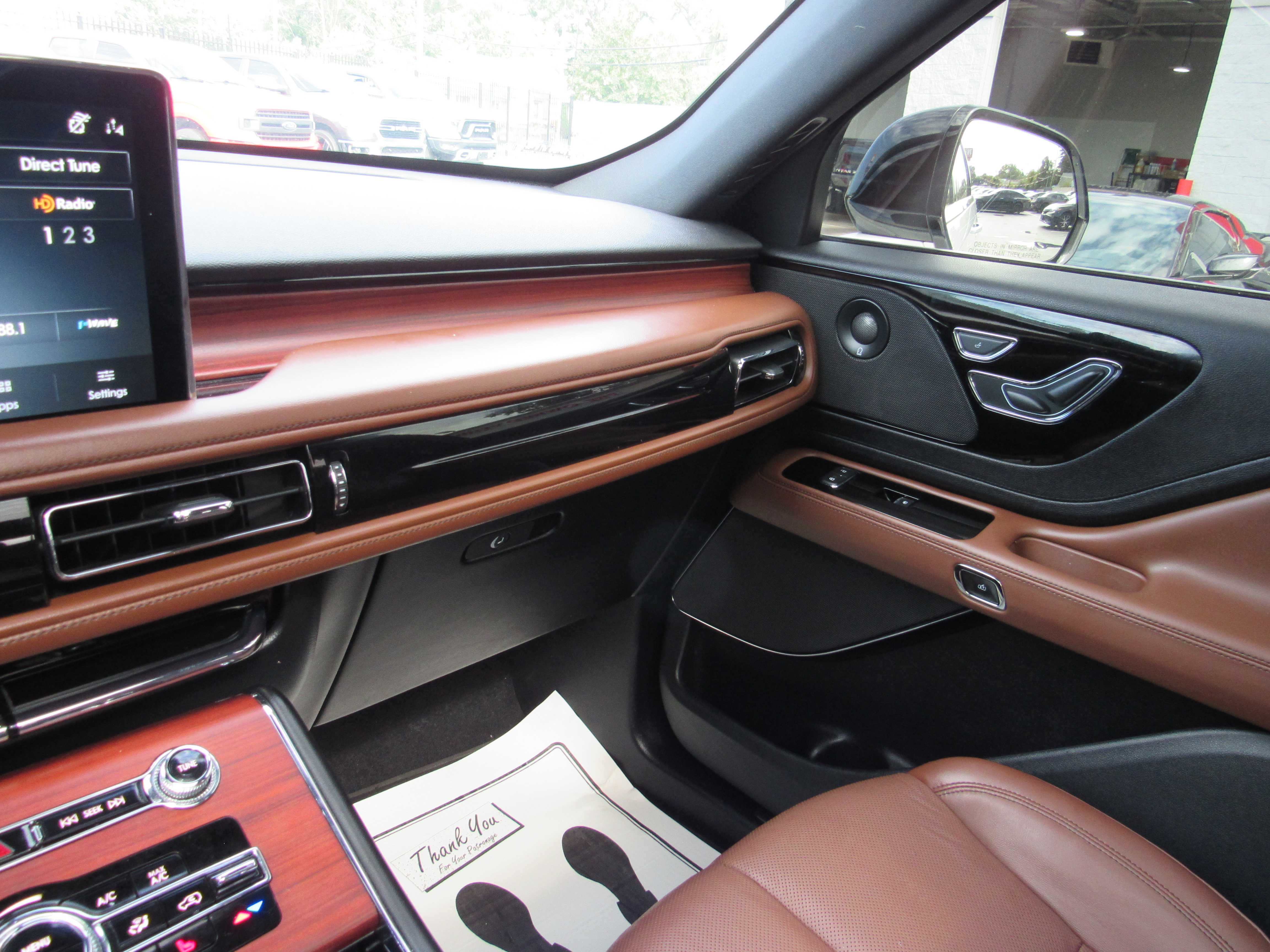 WHITE, 2021 LINCOLN AVIATOR Thumnail Image 27