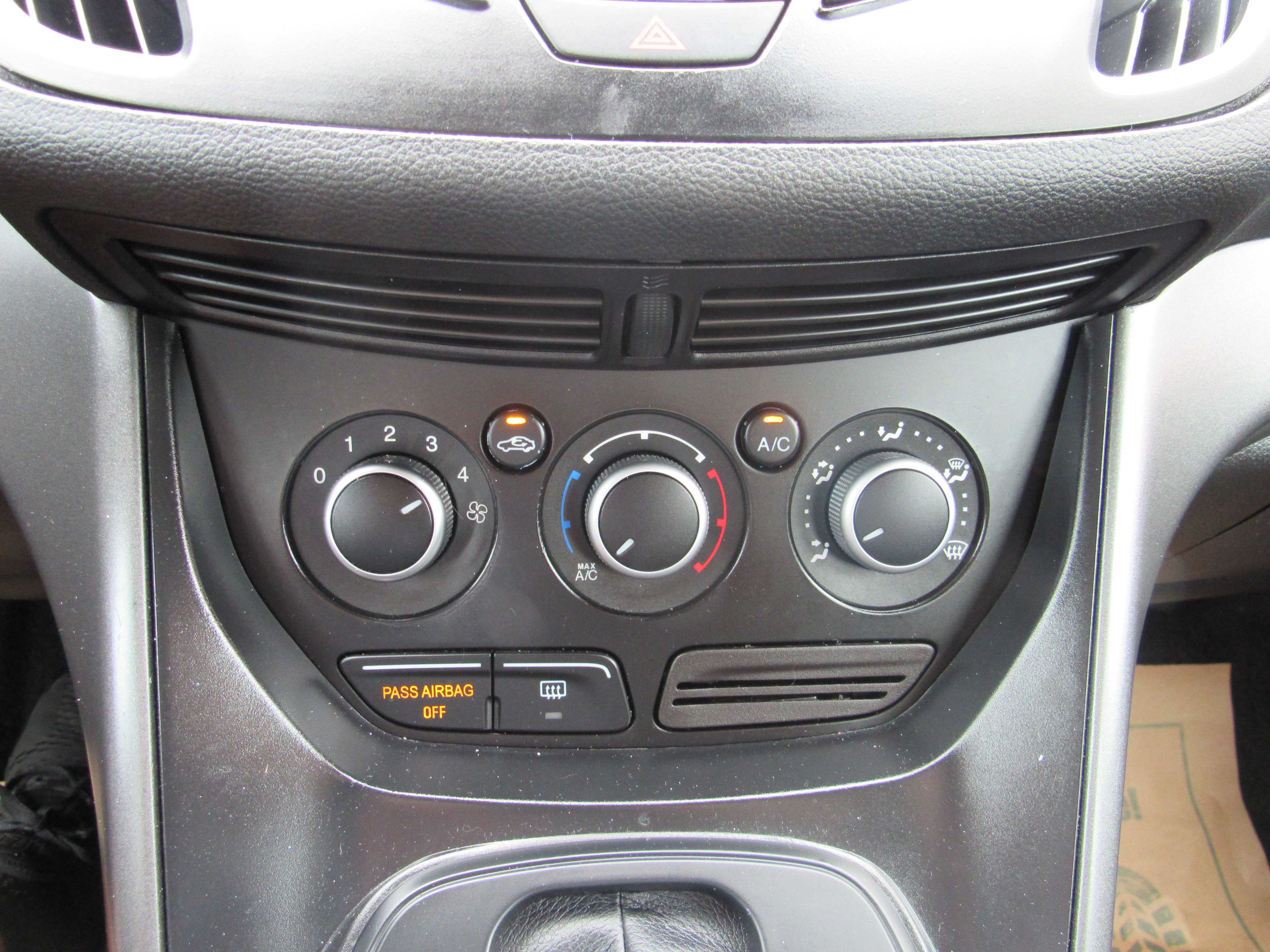 BLACK, 2016 FORD ESCAPE Thumnail Image 18