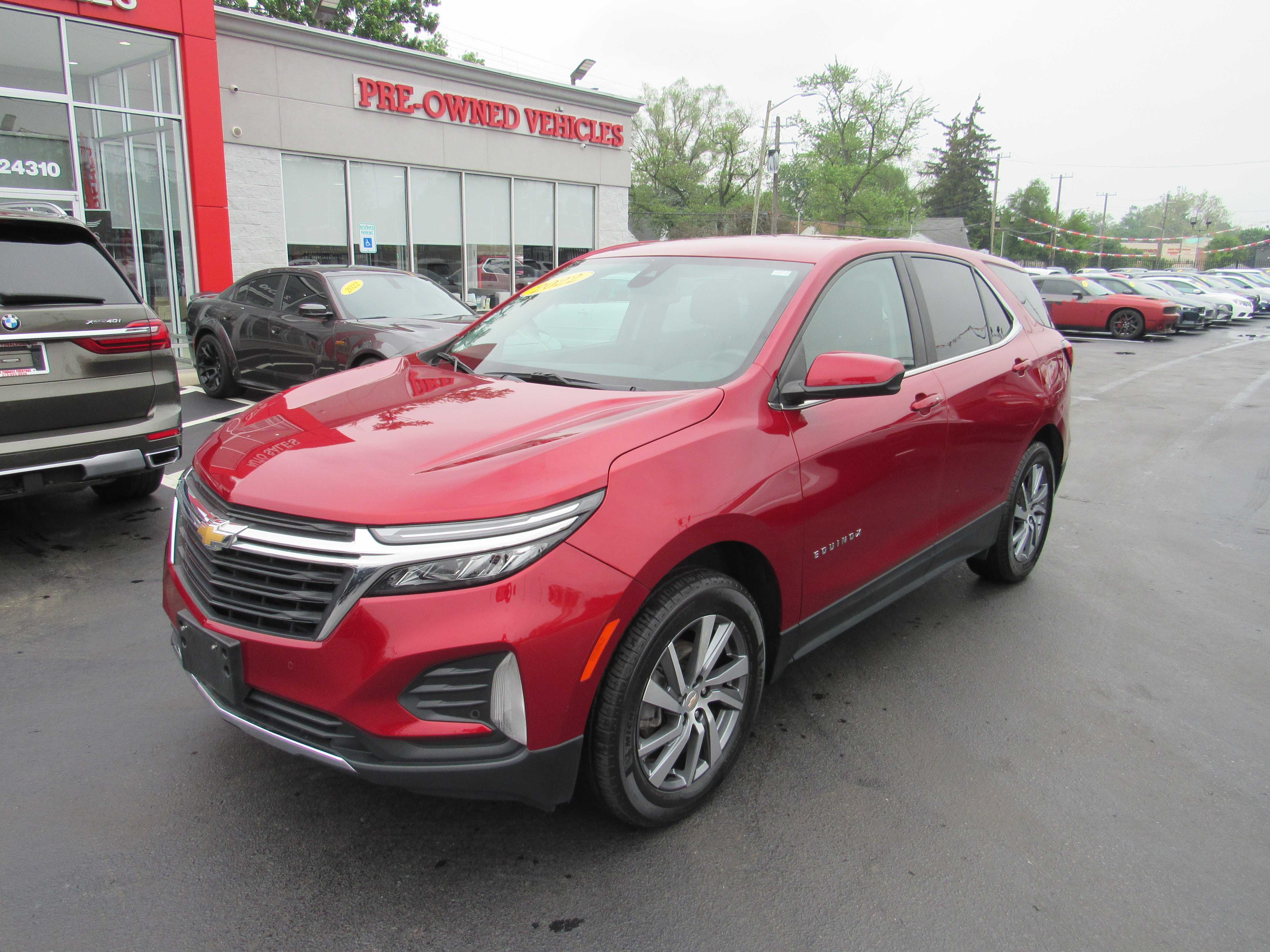 RED, 2022 CHEVROLET EQUINOX Thumnail Image 2