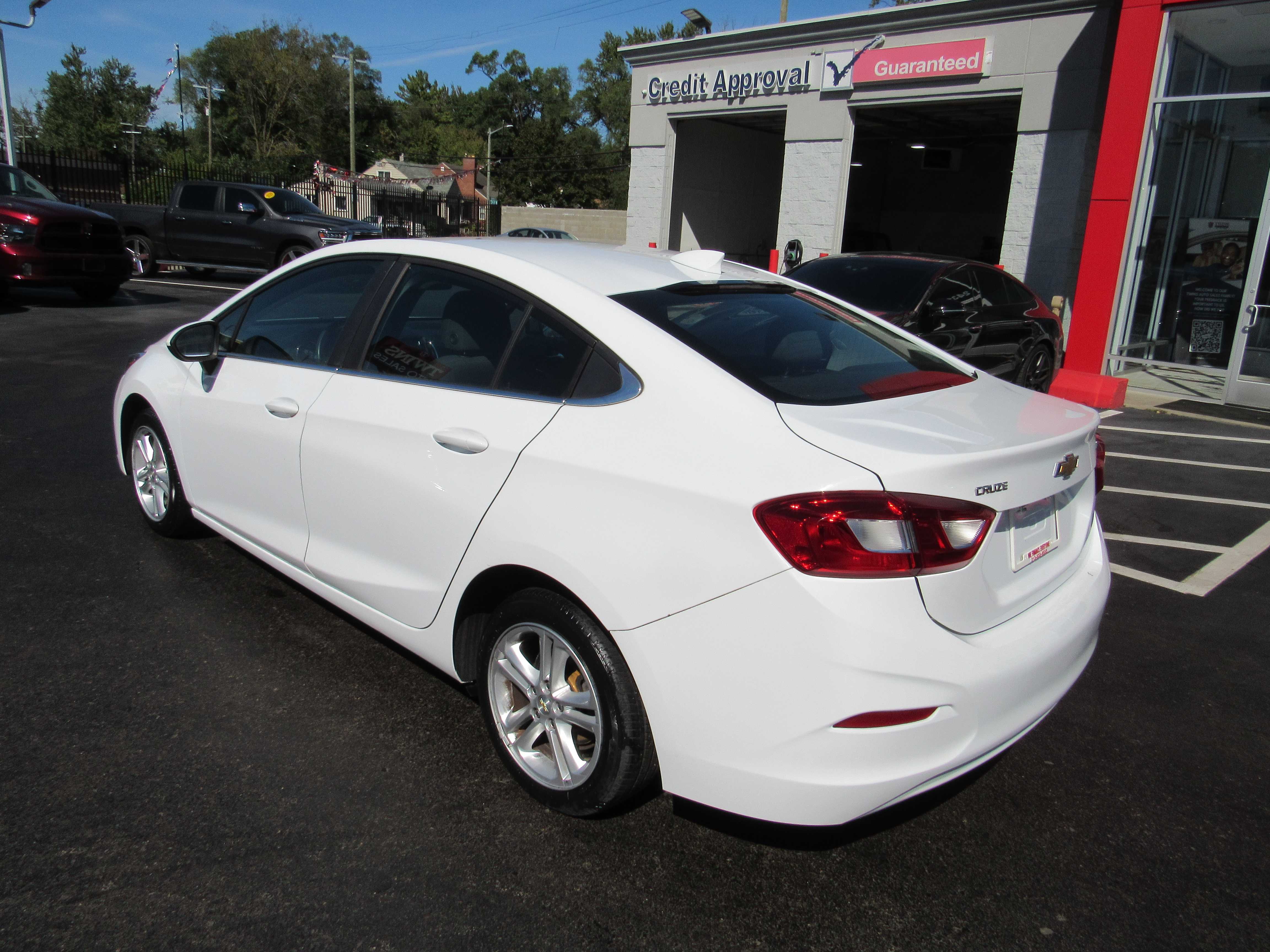 WHITE, 2018 CHEVROLET CRUZE Thumnail Image 8