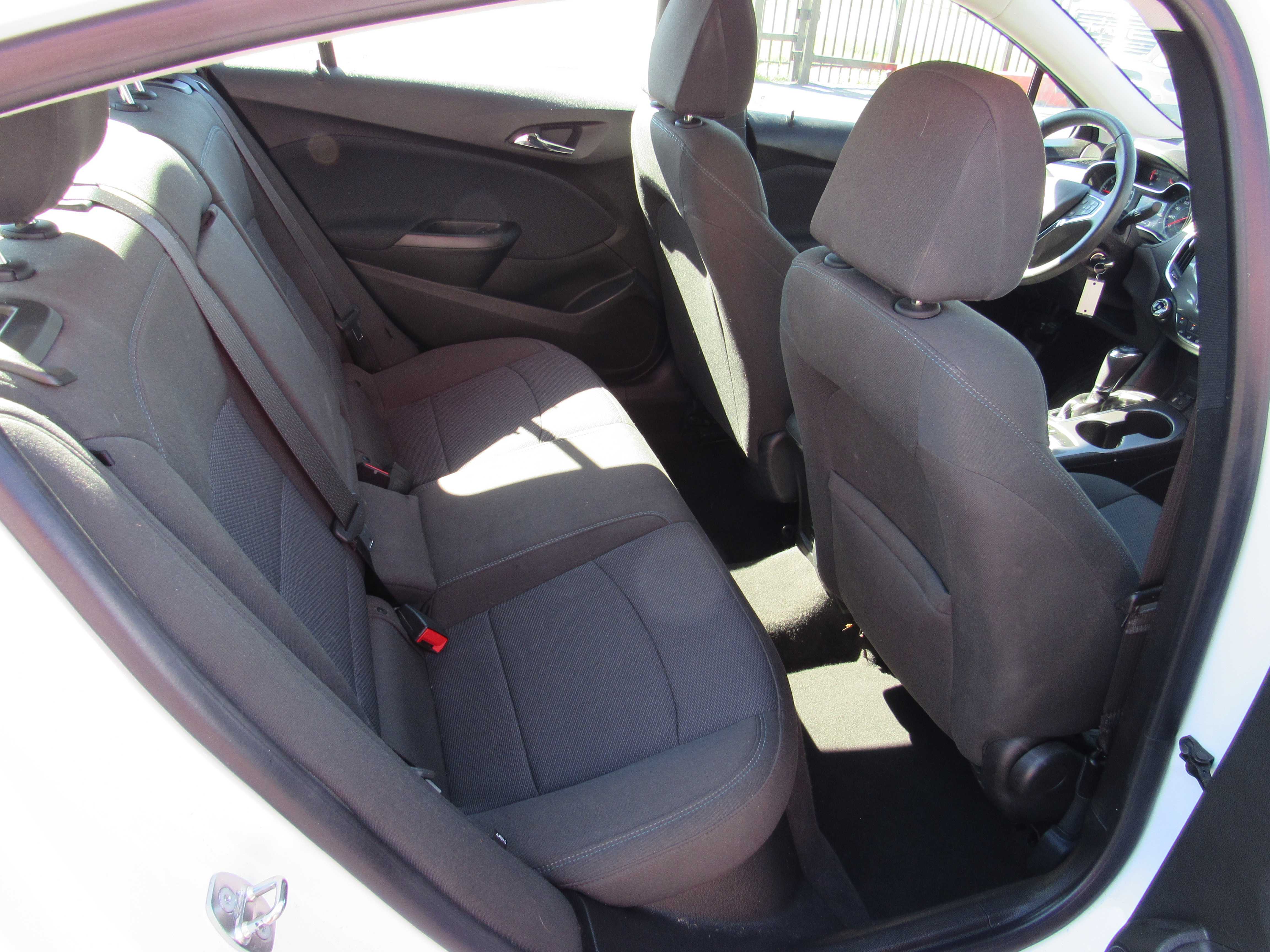 WHITE, 2018 CHEVROLET CRUZE Thumnail Image 10