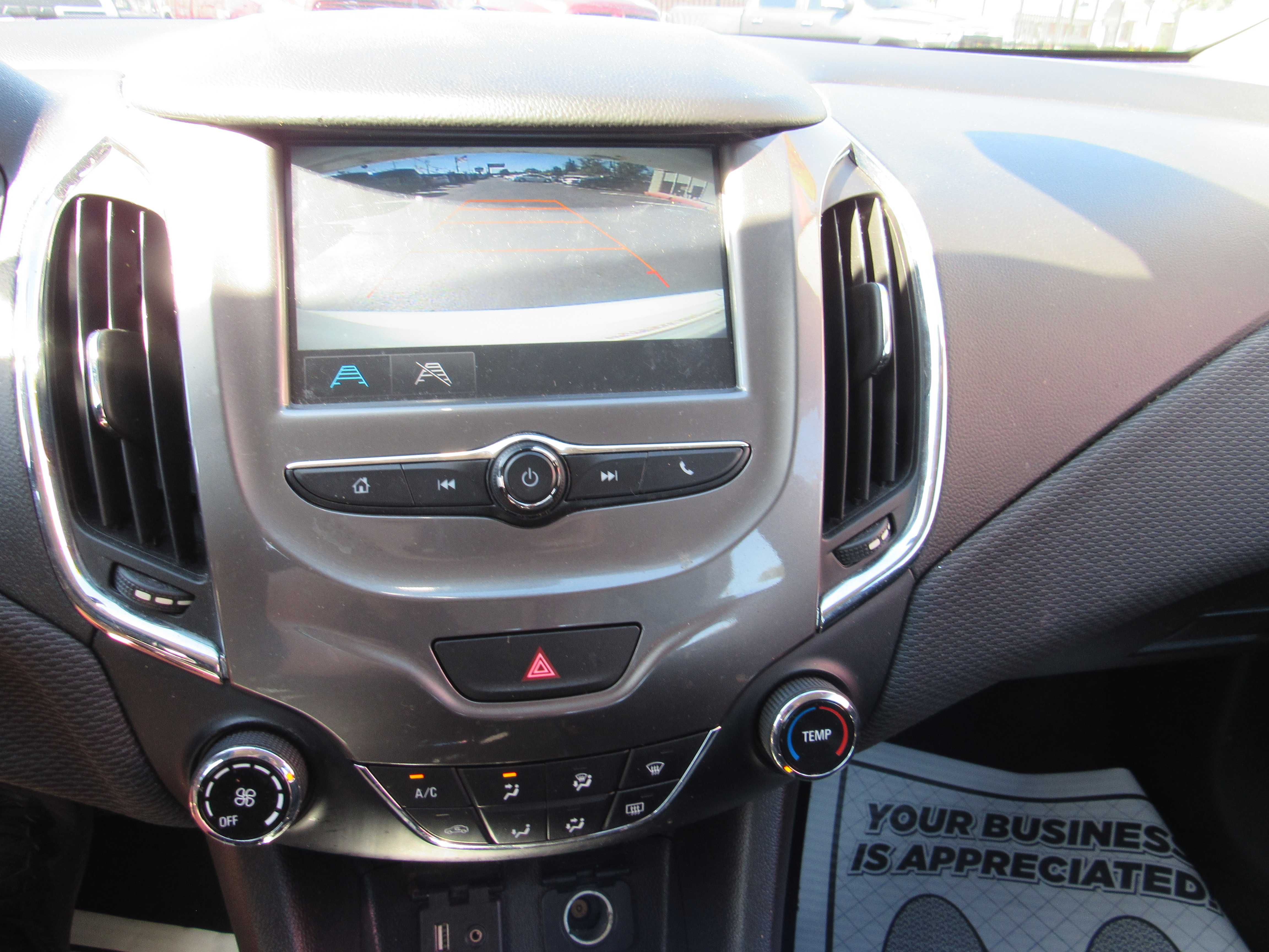 WHITE, 2018 CHEVROLET CRUZE Thumnail Image 18
