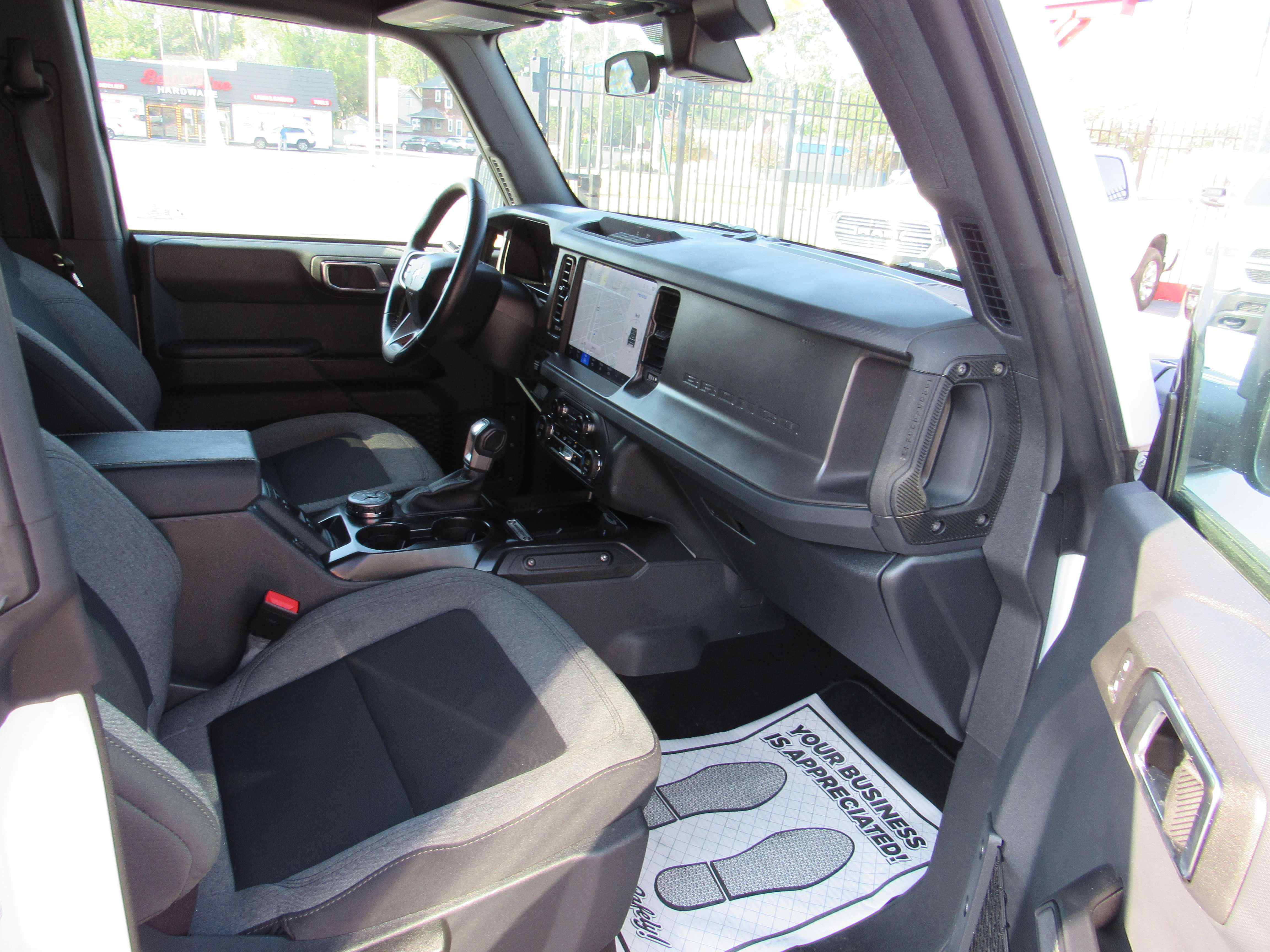 WHITE, 2025 FORD BRONCO Thumnail Image 9