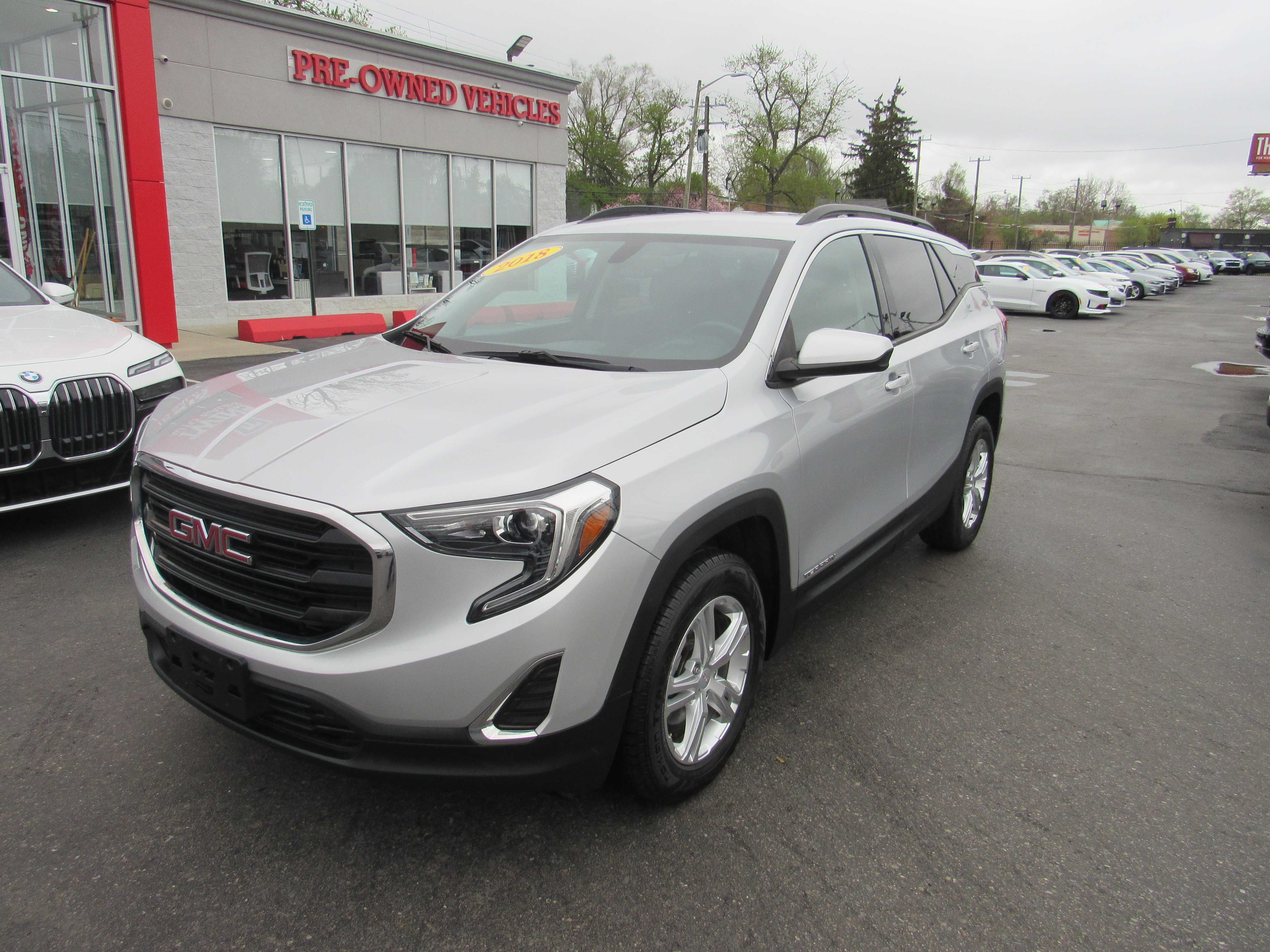 SILVER, 2018 GMC TERRAIN Thumnail Image 2