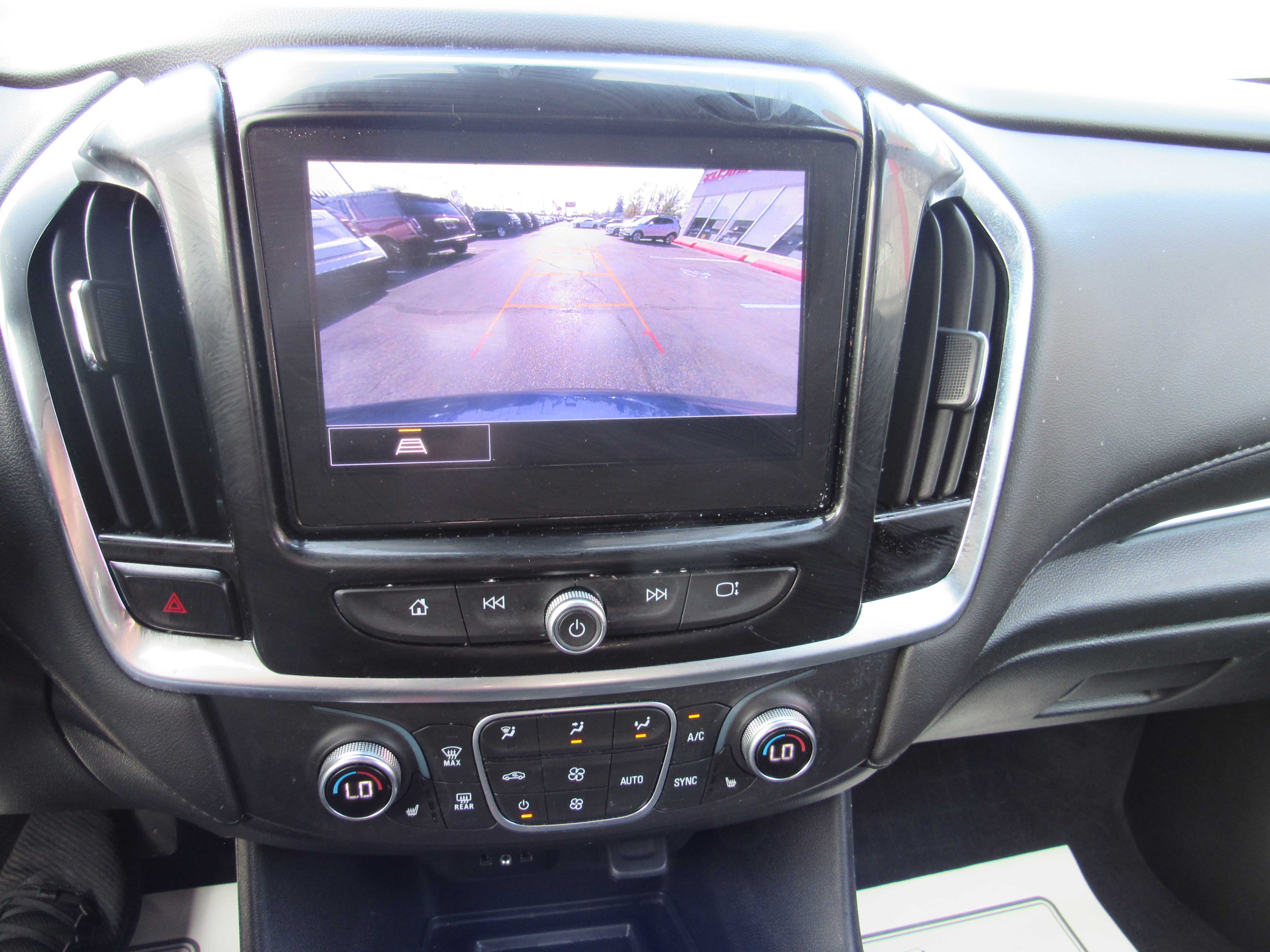 BLUE, 2022 CHEVROLET TRAVERSE Thumnail Image 17