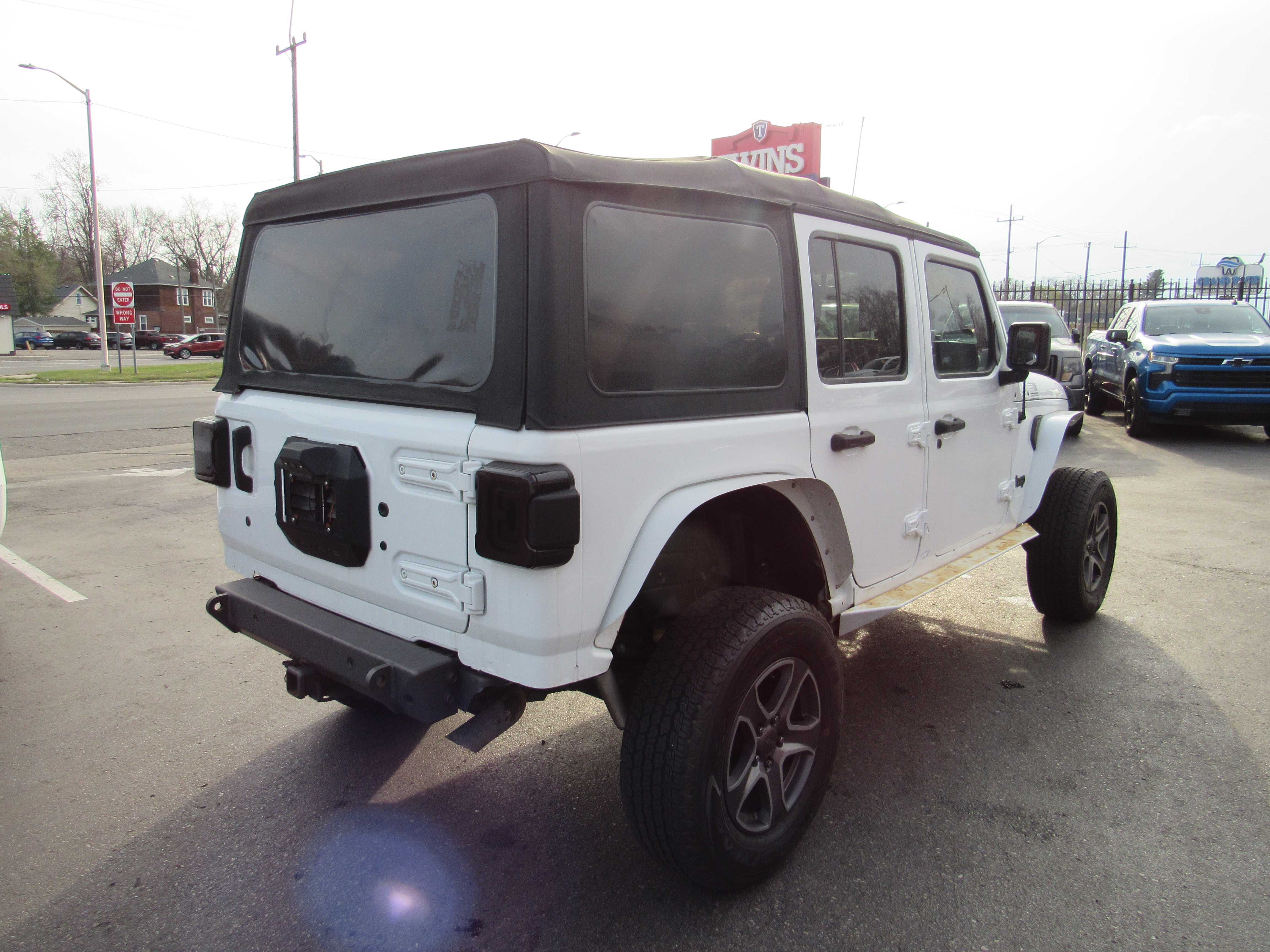 WHITE, 2019 JEEP WRANGLER UNLIMITED Thumnail Image 6