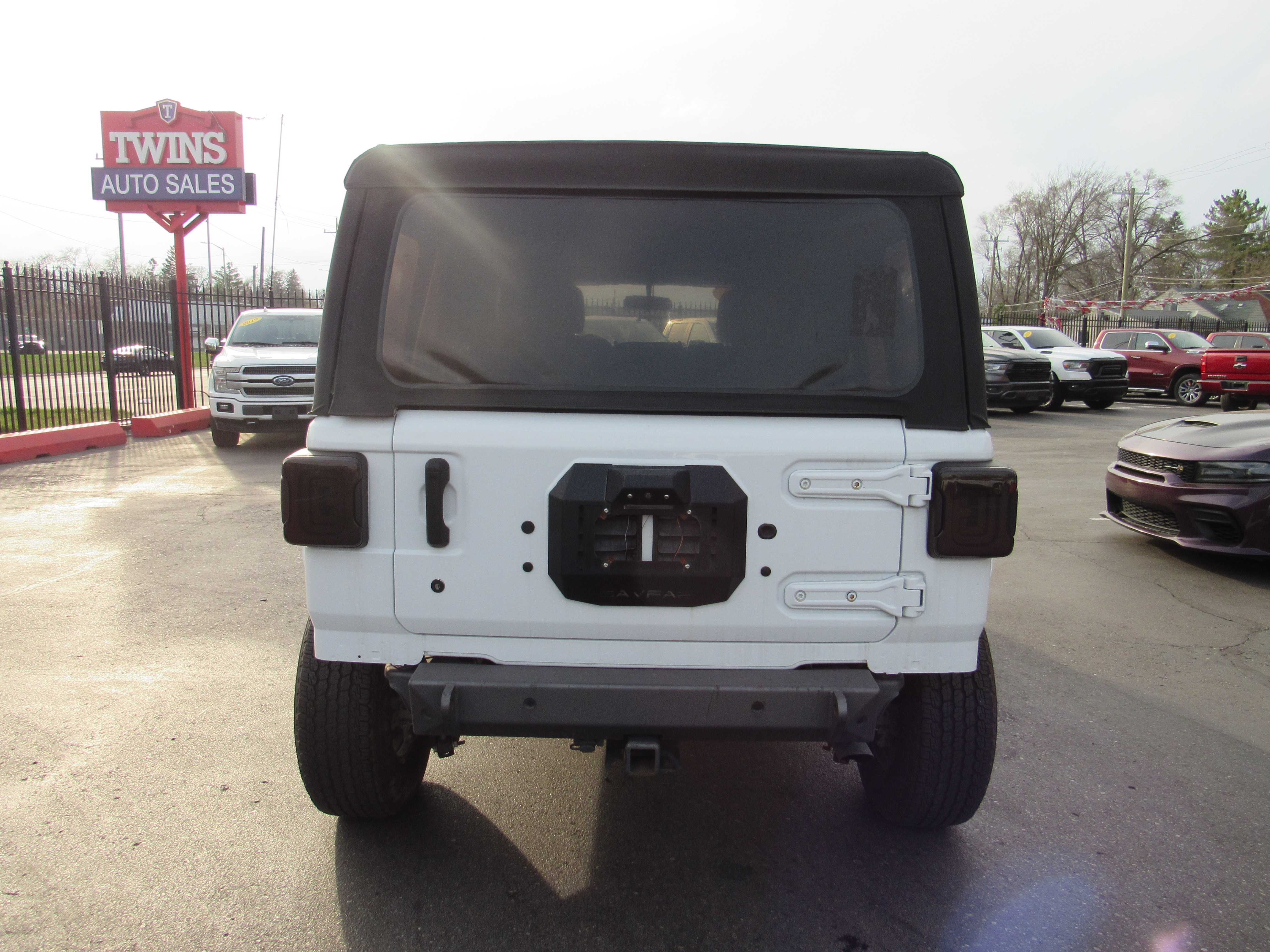 WHITE, 2019 JEEP WRANGLER UNLIMITED Thumnail Image 7
