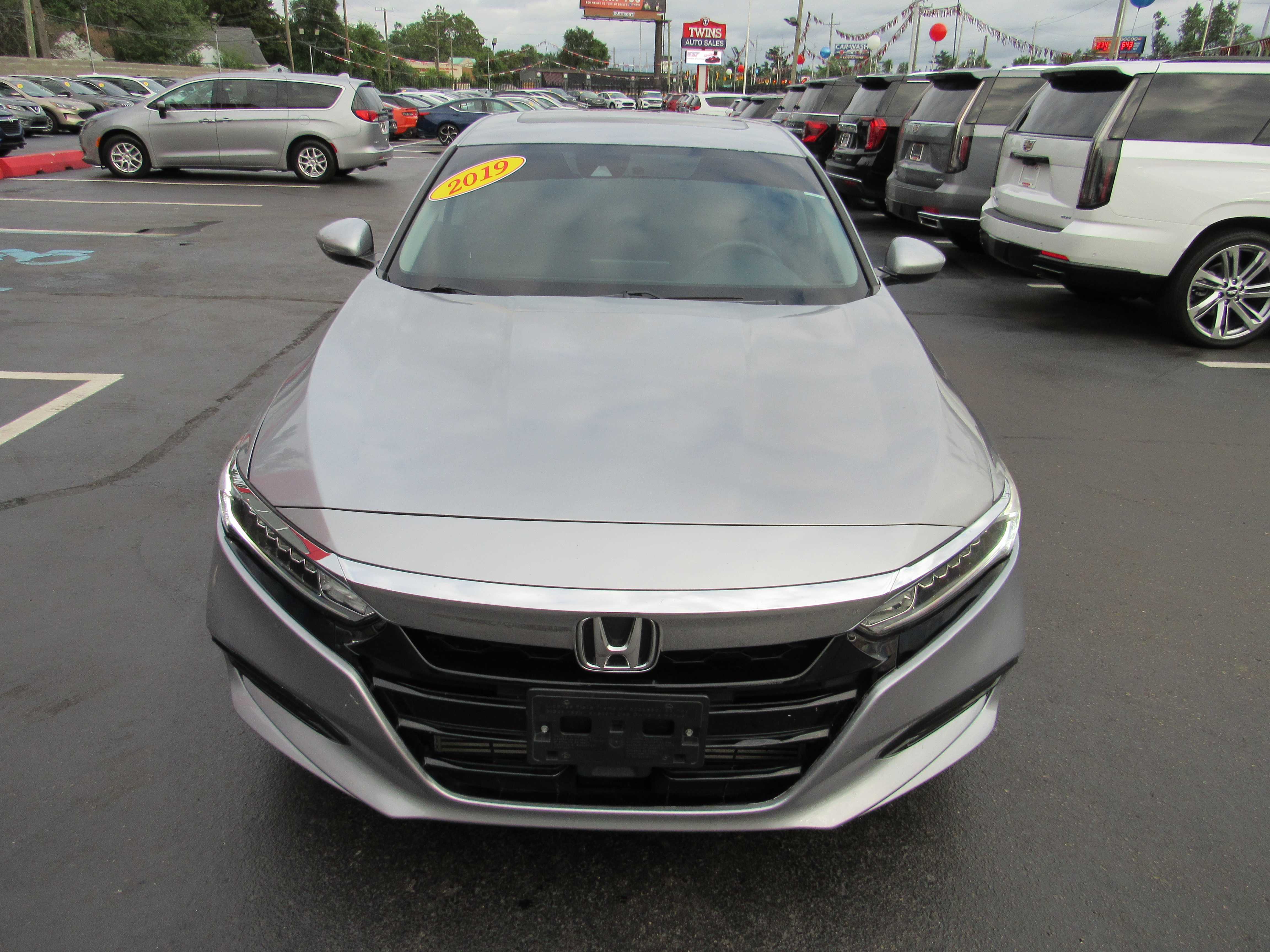 SILVER, 2019 HONDA ACCORD Thumnail Image 3