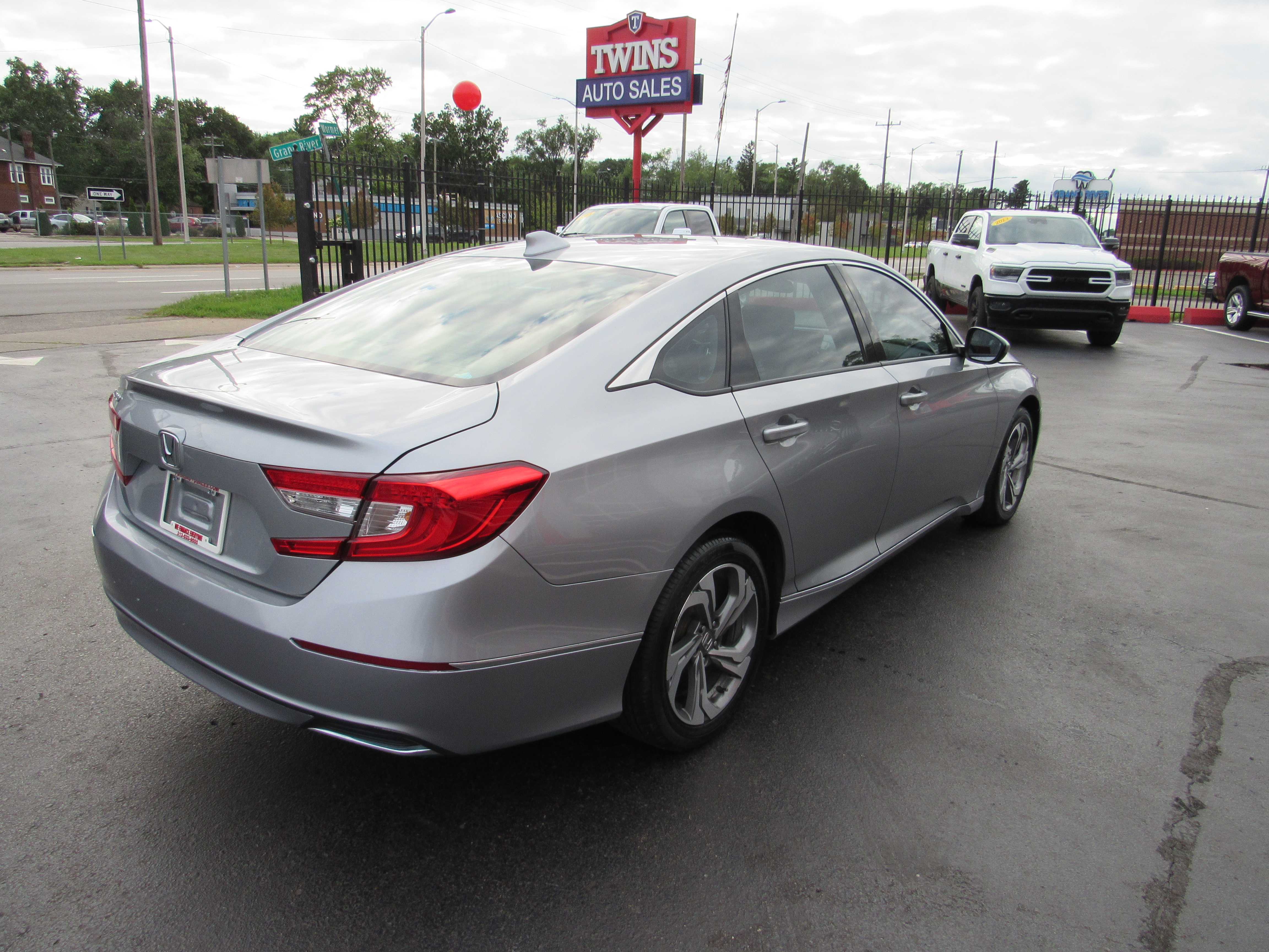 SILVER, 2019 HONDA ACCORD Thumnail Image 6