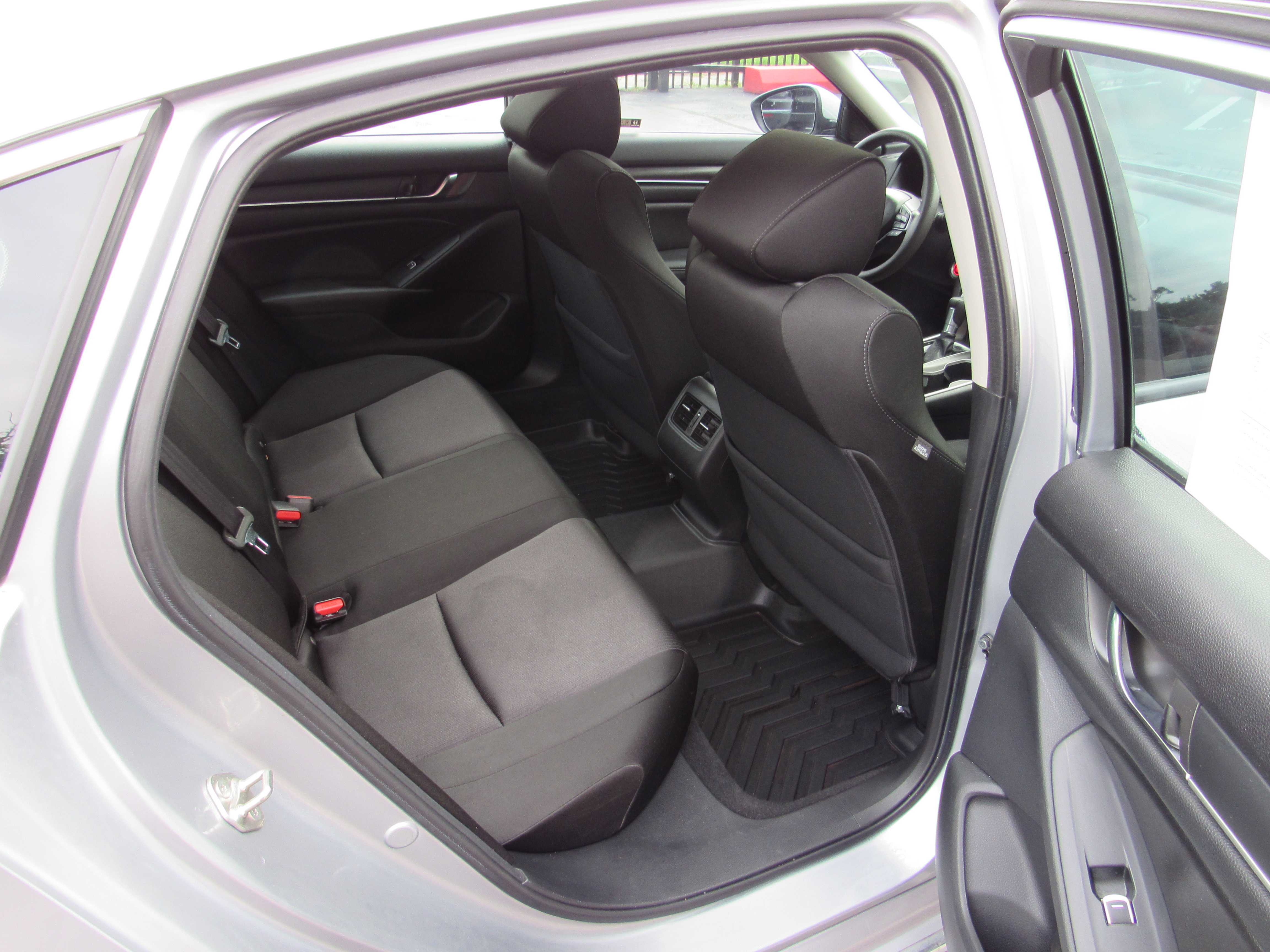 SILVER, 2019 HONDA ACCORD Thumnail Image 10