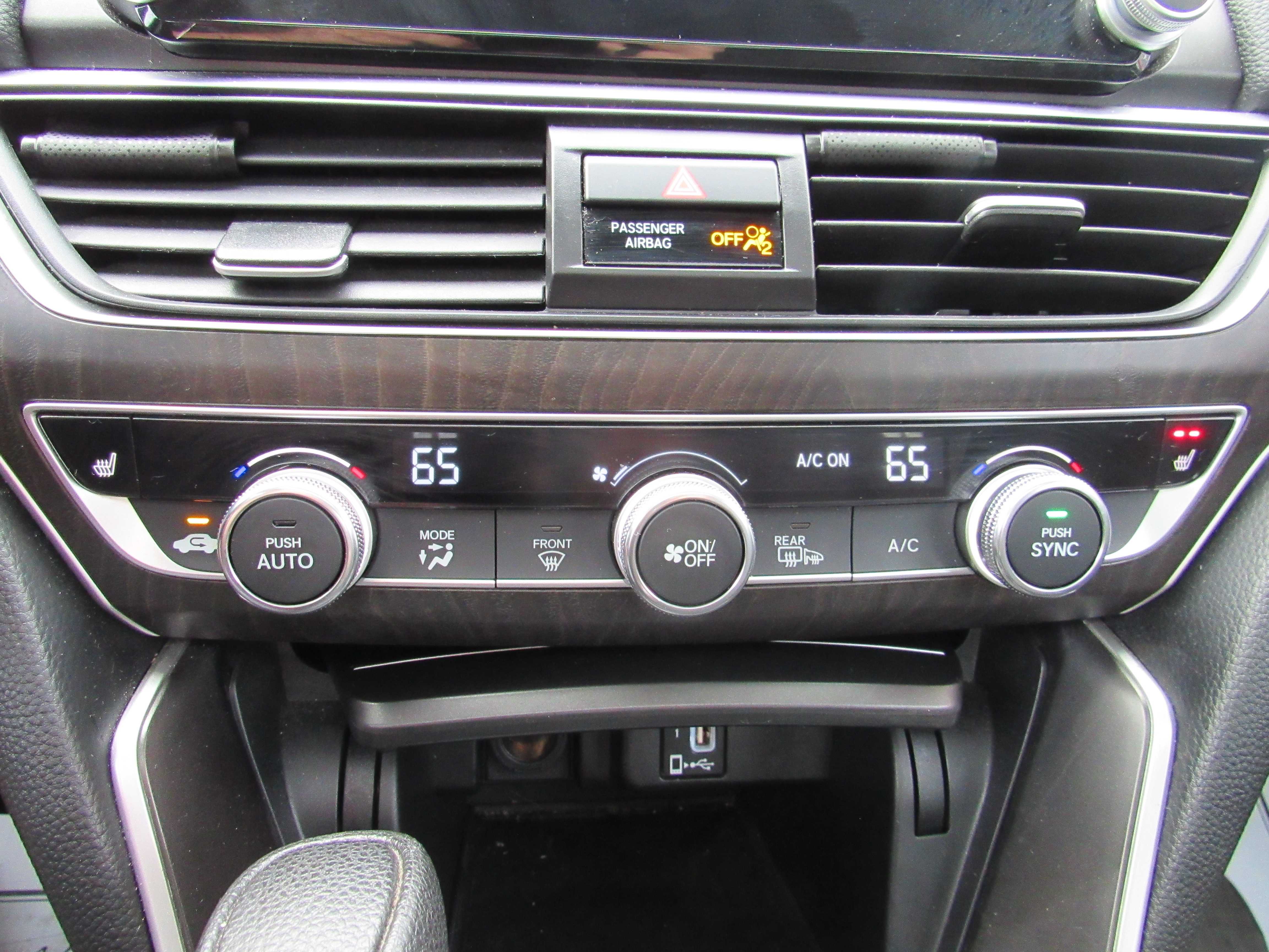 SILVER, 2019 HONDA ACCORD Thumnail Image 19