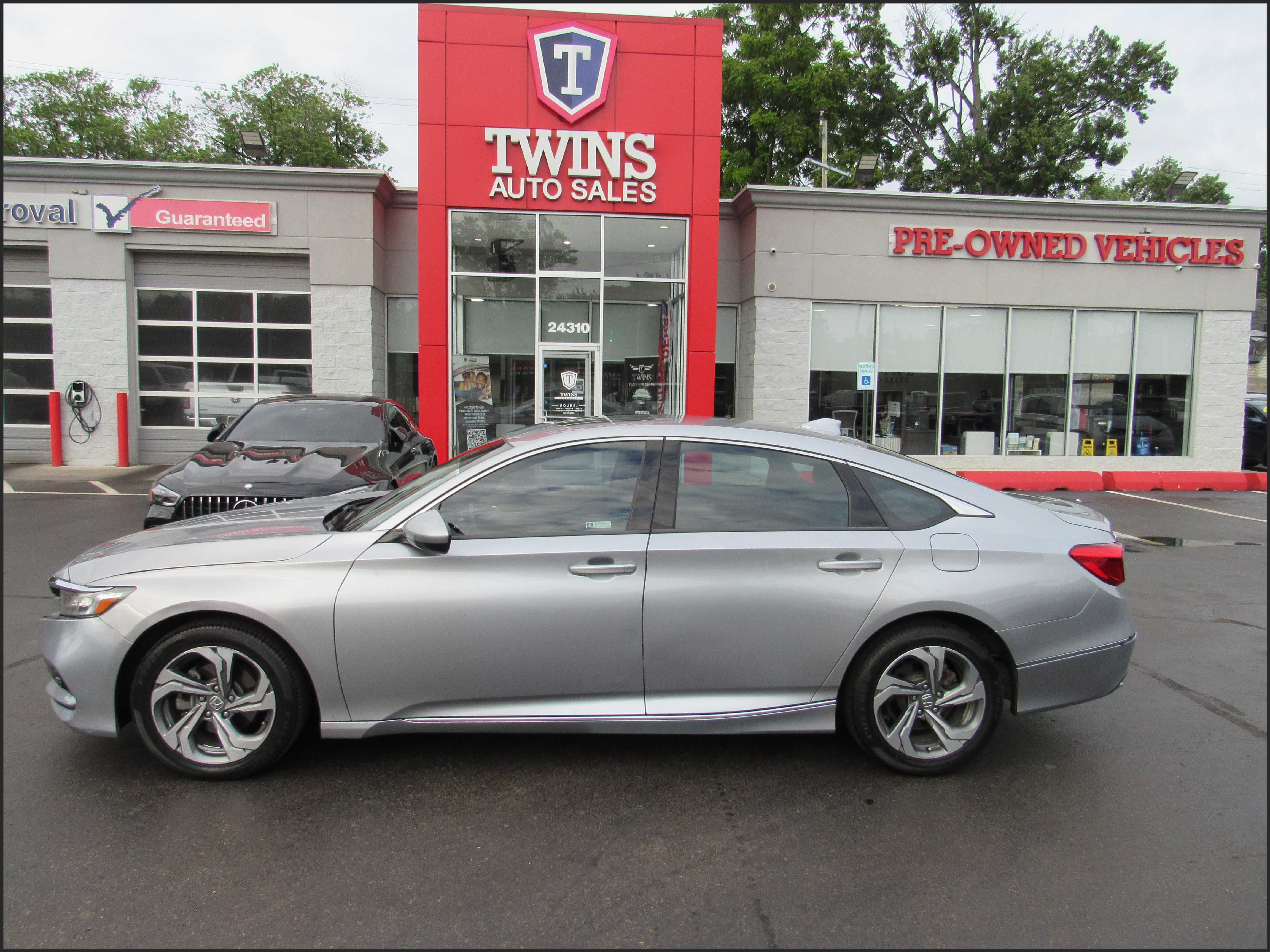 SILVER, 2019 HONDA ACCORD Image 