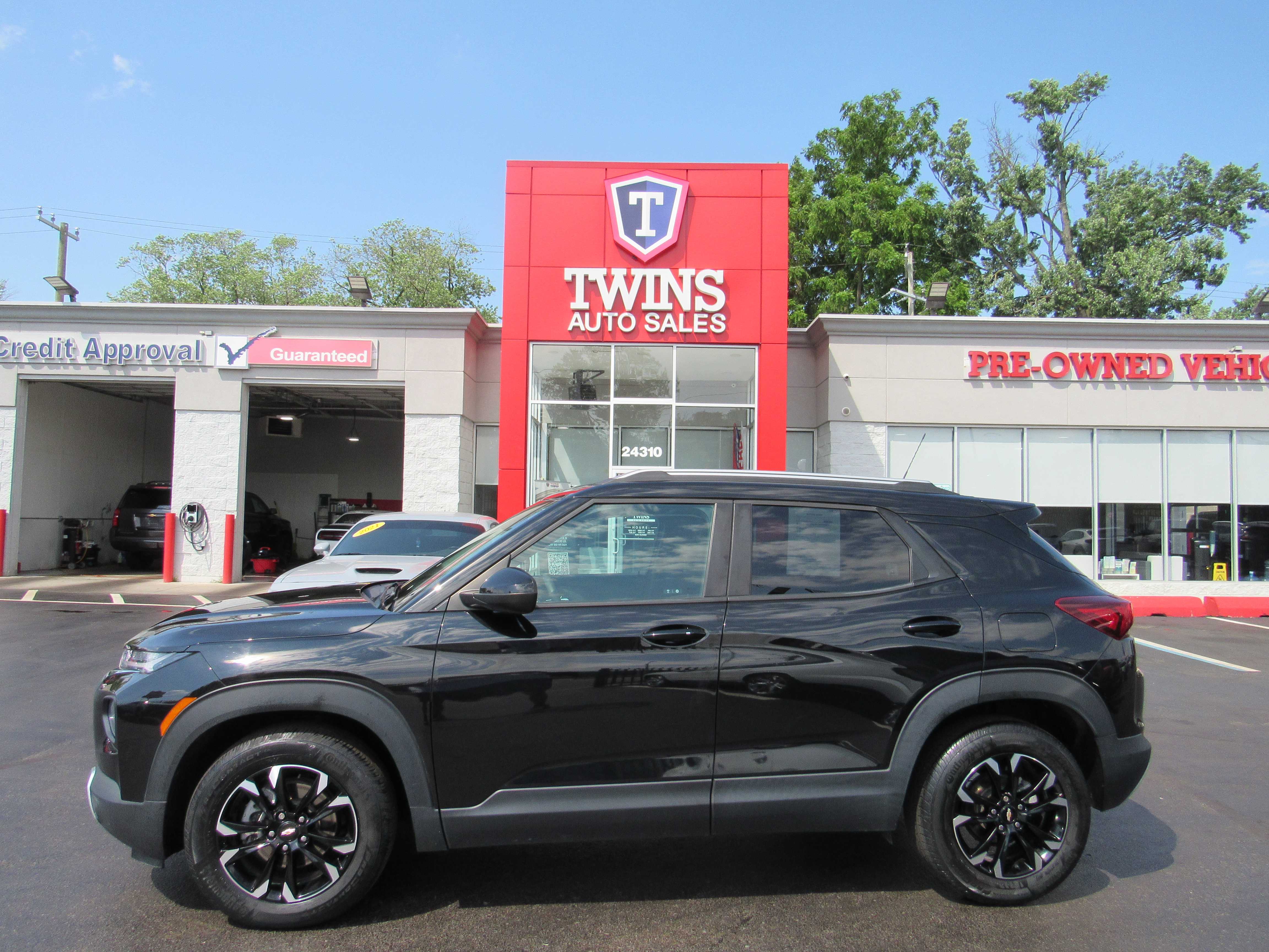 BLACK, 2021 CHEVROLET TRAILBLAZER Image 