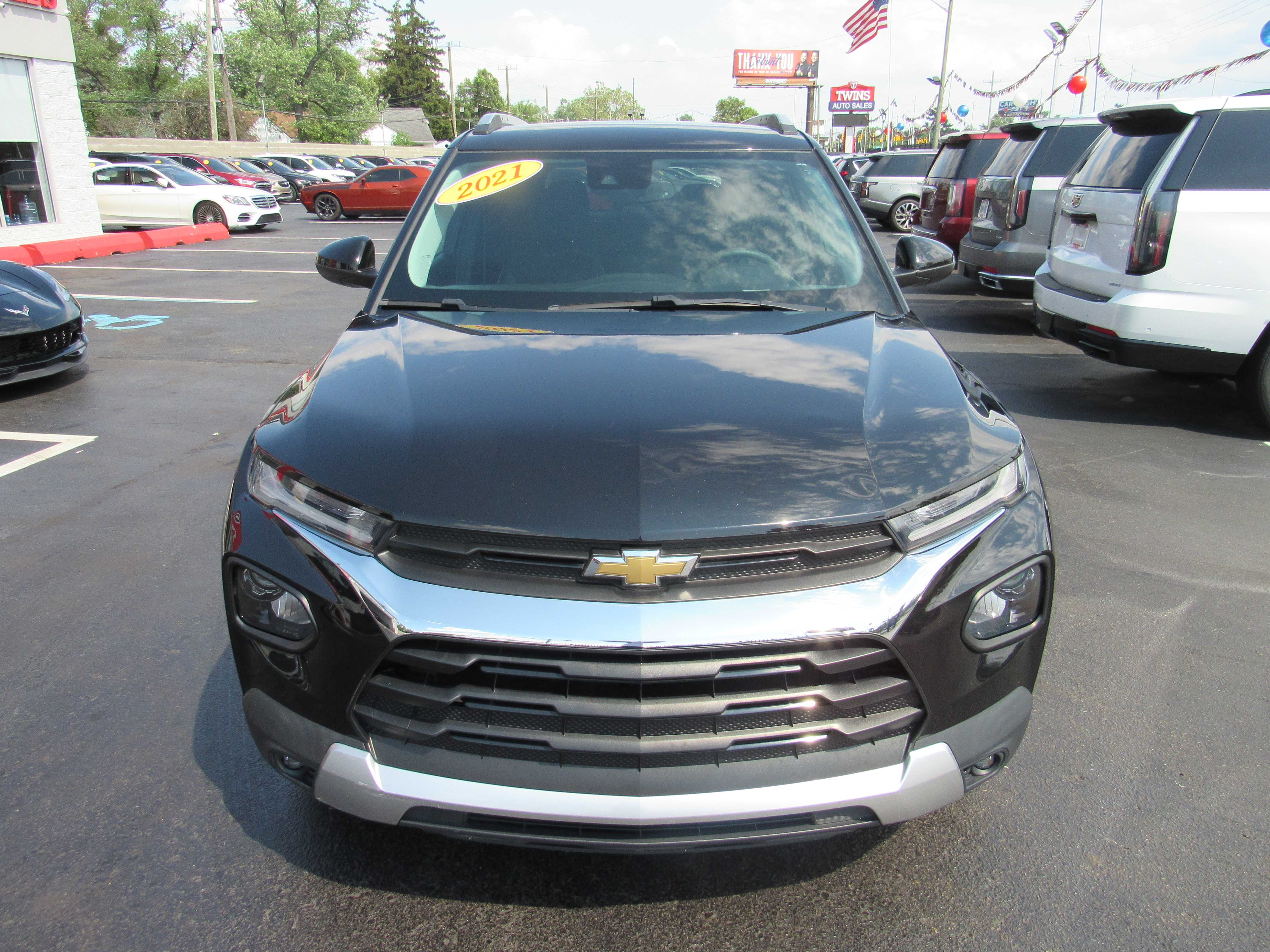BLACK, 2021 CHEVROLET TRAILBLAZER Thumnail Image 3