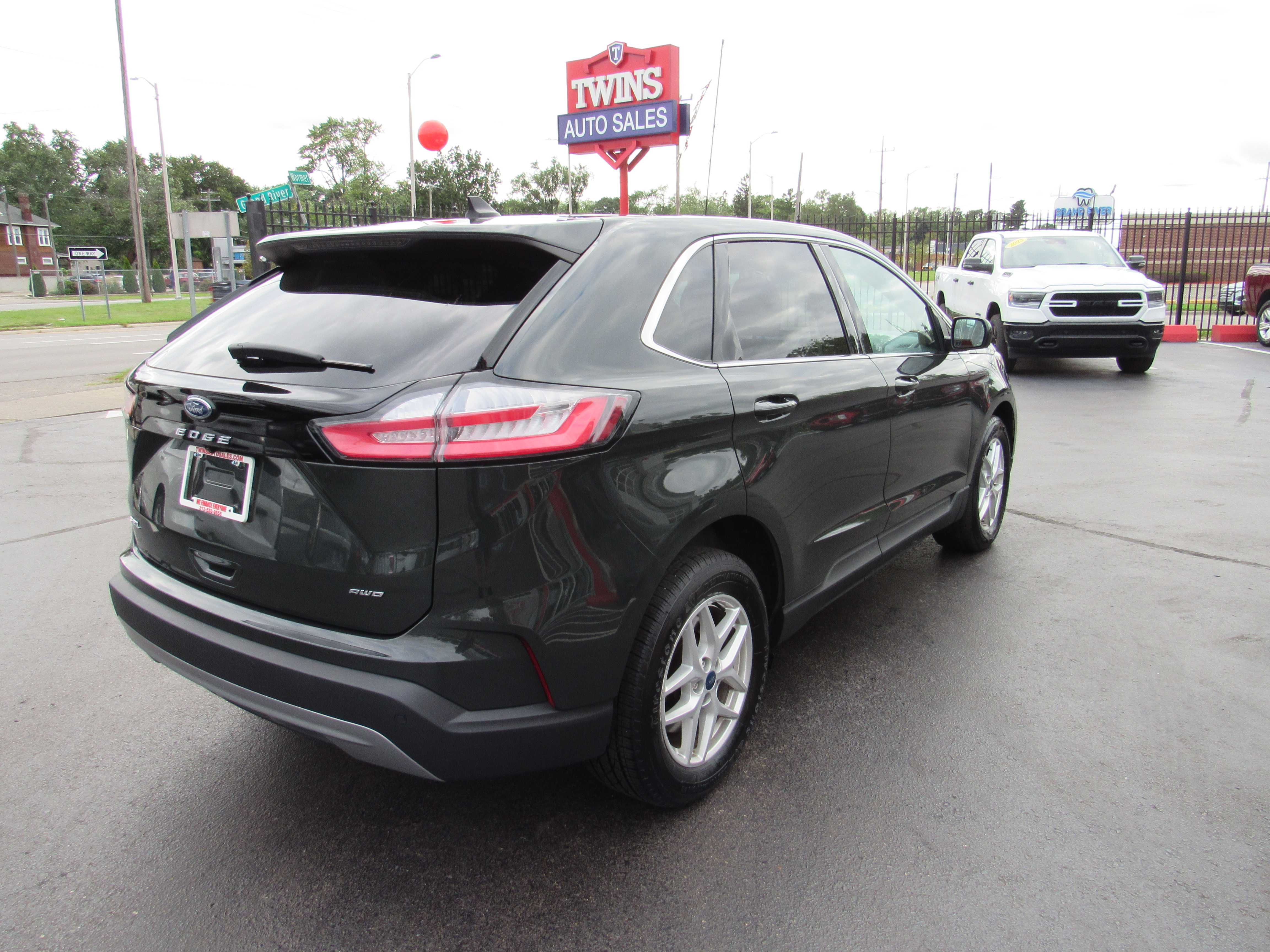 GREEN, 2022 FORD EDGE Thumnail Image 6